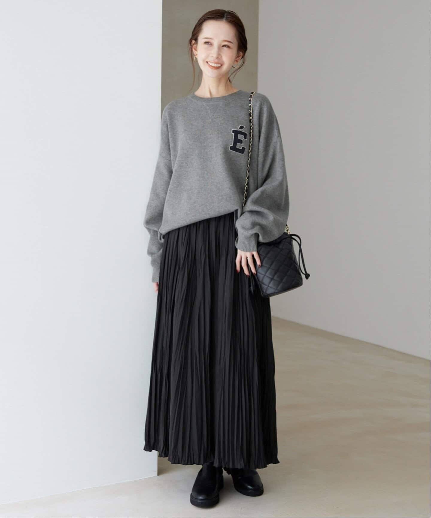 WEB限定カラー有り/追加3予約》サガラ刺繍スウェットライクニット