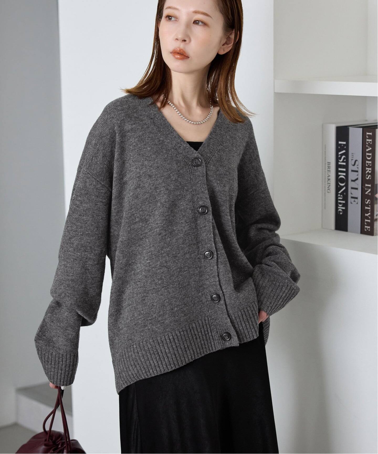 Vネックルーズニットカーディガン（カーディガン）｜SLOBE IENA