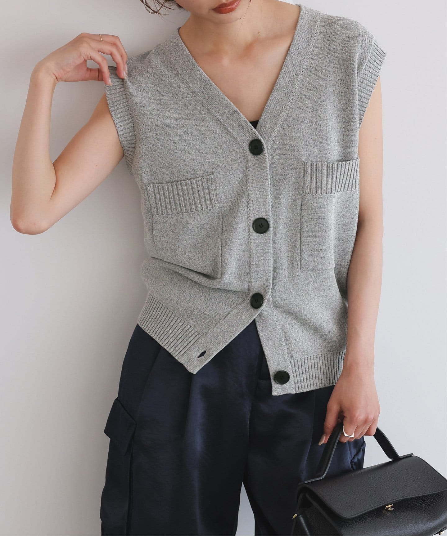 SLOBE IENA P/NPタフタダウンベスト SLOBE IENA（スローブイエナ）の「P/NPタフタダウンベスト
