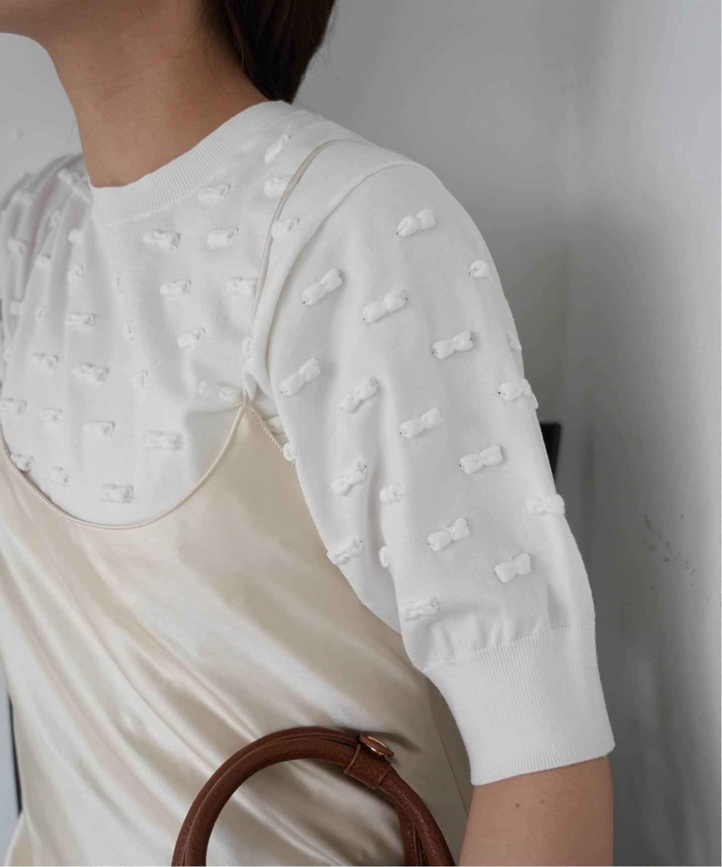 新品未使用タグ付　SLOBE IENA rribon ニット　白 WEB/一部店舗限定》ribbon ニット（ニット／セーター）｜SLOBE