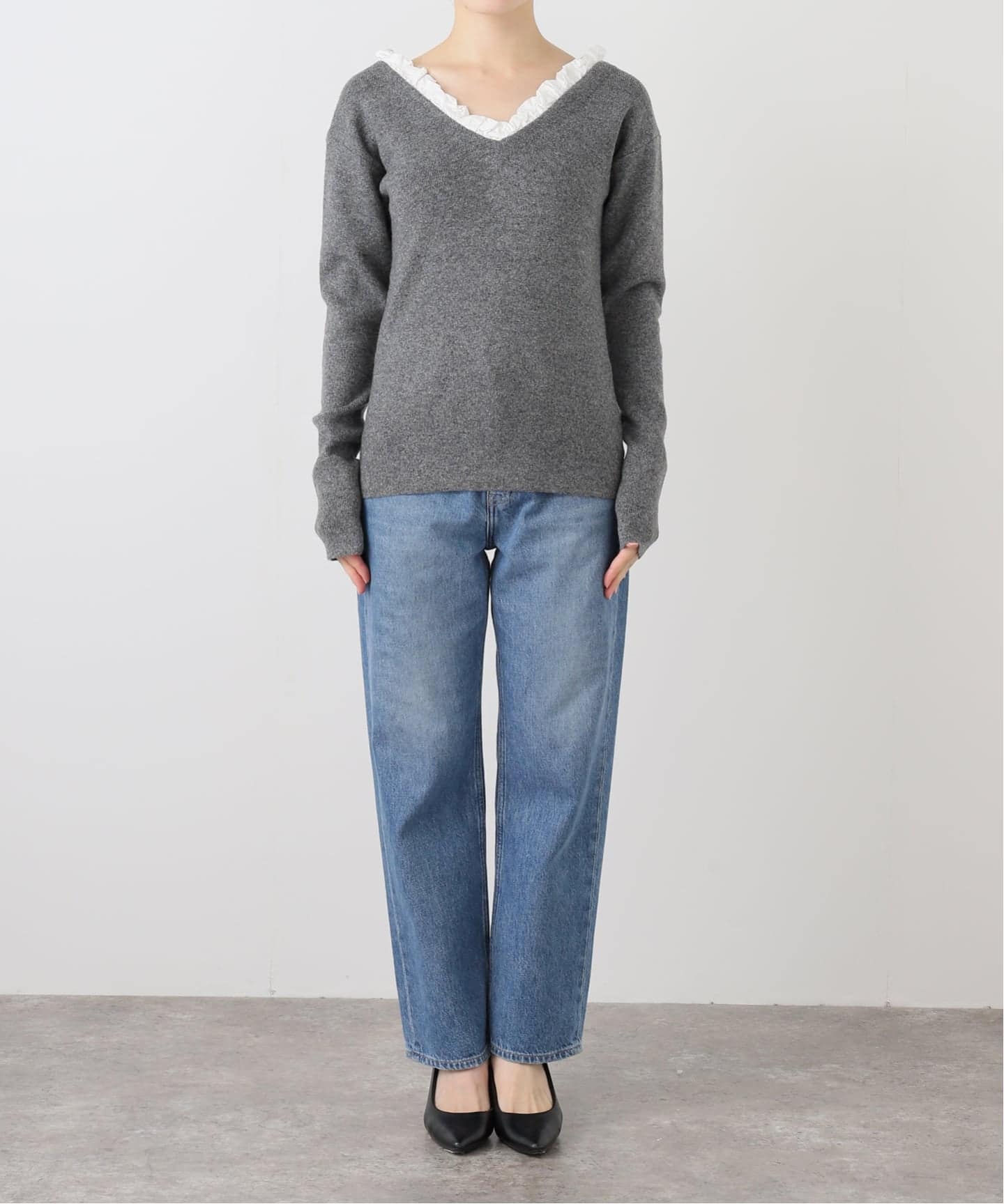 CLANE FRILL V NECK KNIT TOPSグレー1サイズ新品 クラネ CLANE 2WAY FRILL V NECK KNIT TOPS （GRAY） - ファッション
