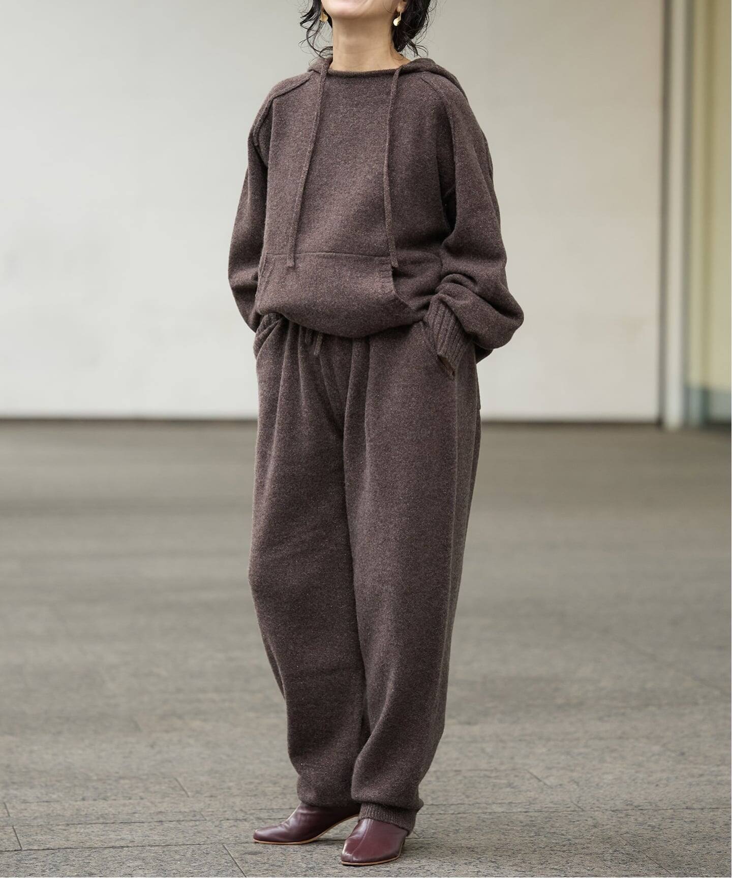 美品 2025AW イエナ IENA LA BOUCLE アルパカラメMIXニットパーカー ｜ブラウン系 シャイニー プルオーバー フーディ【2400014920741】 IENA - 美品 2025AW イエナ IENA LA BOUCLE アルパカラメMIXニット
