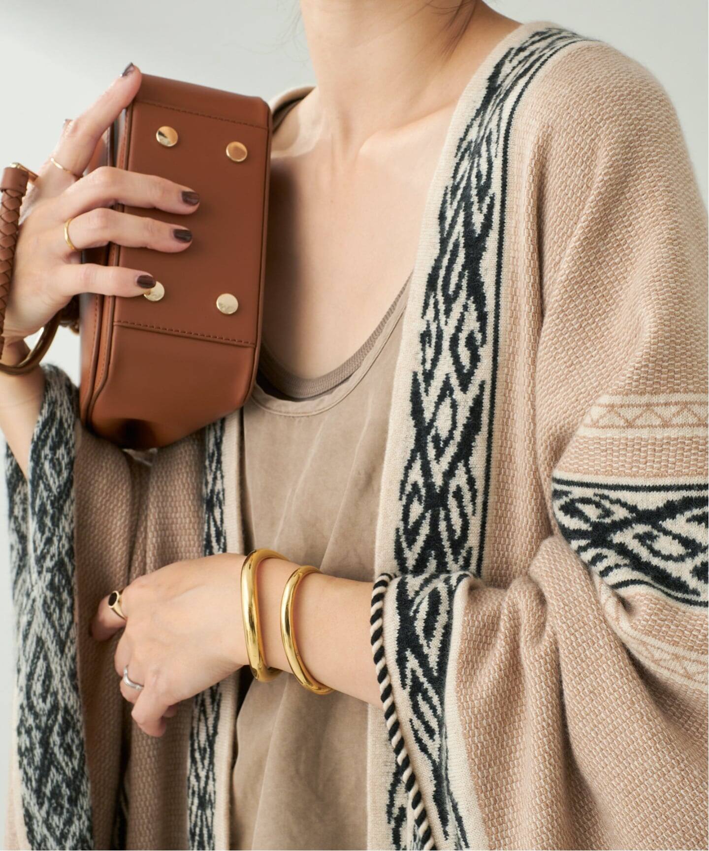 定価11万 KUJTEN クジュテン KATIKA ケープ 新品未使用タグ付き KUJTEN / クジュテン KATIKA ケープ（その他ブルゾン／アウター