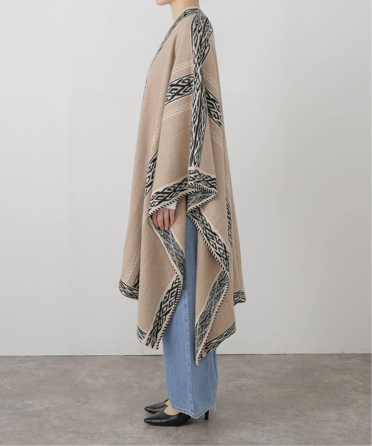 定価11万 KUJTEN クジュテン KATIKA ケープ 新品未使用タグ付き KUJTEN / クジュテン KATIKA ケープ（その他ブルゾン／アウター