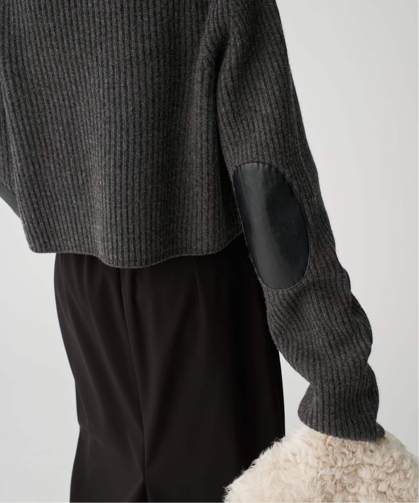 美品 INSCRIRE アンスクリア ブロークンVネックニット ゆったり 短丈 8006001678257_2.jpg?v=