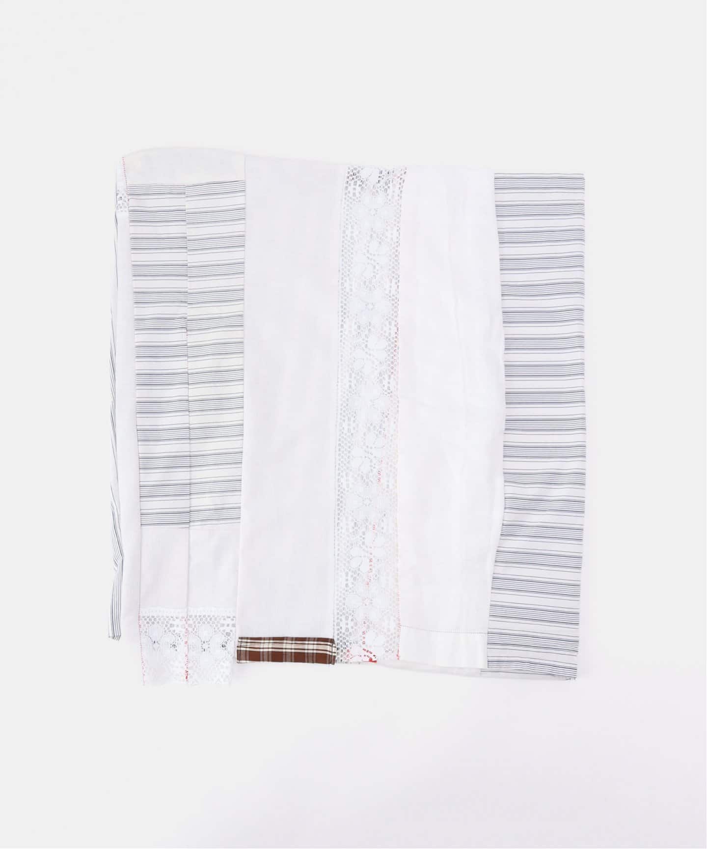 即完品】everyone TRAY CUSHION クッションVincent - メルカリ