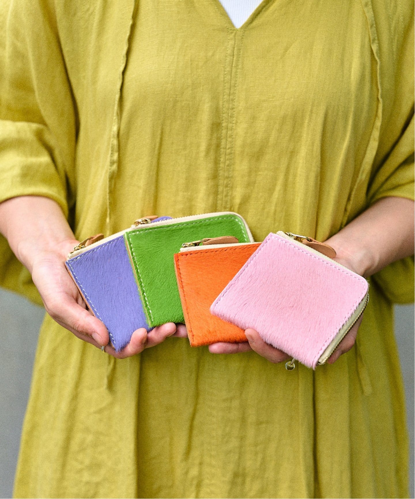 即完売！MASTER&Co.　HAIR CALF ZIP MINI WALLET MASTER＆CO.別注 HAIR CALF ZIP MINI（財布・コインケース
