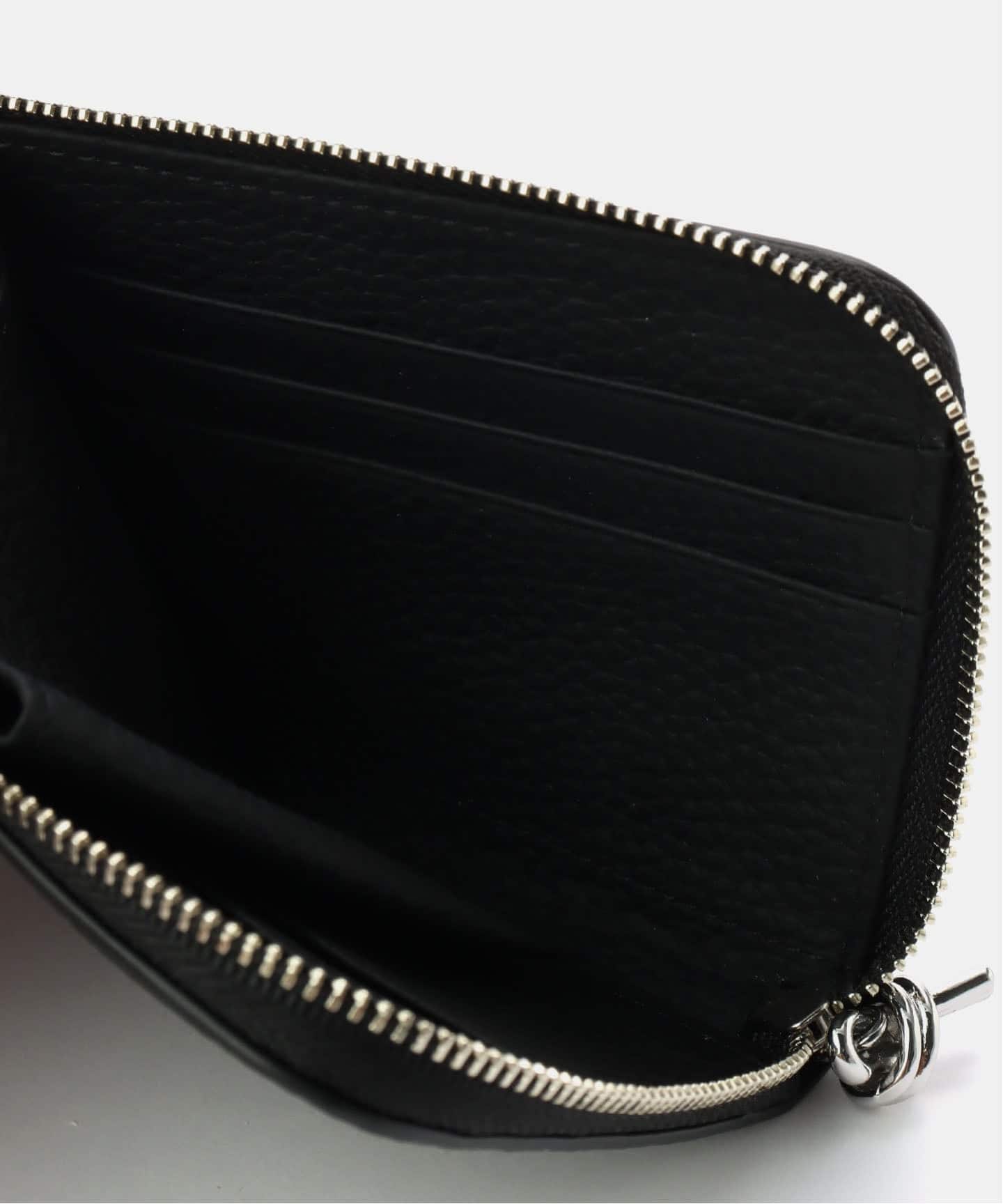 一部店舗+WEB限定》VASIC / ヴァジック Round Multi Pocket