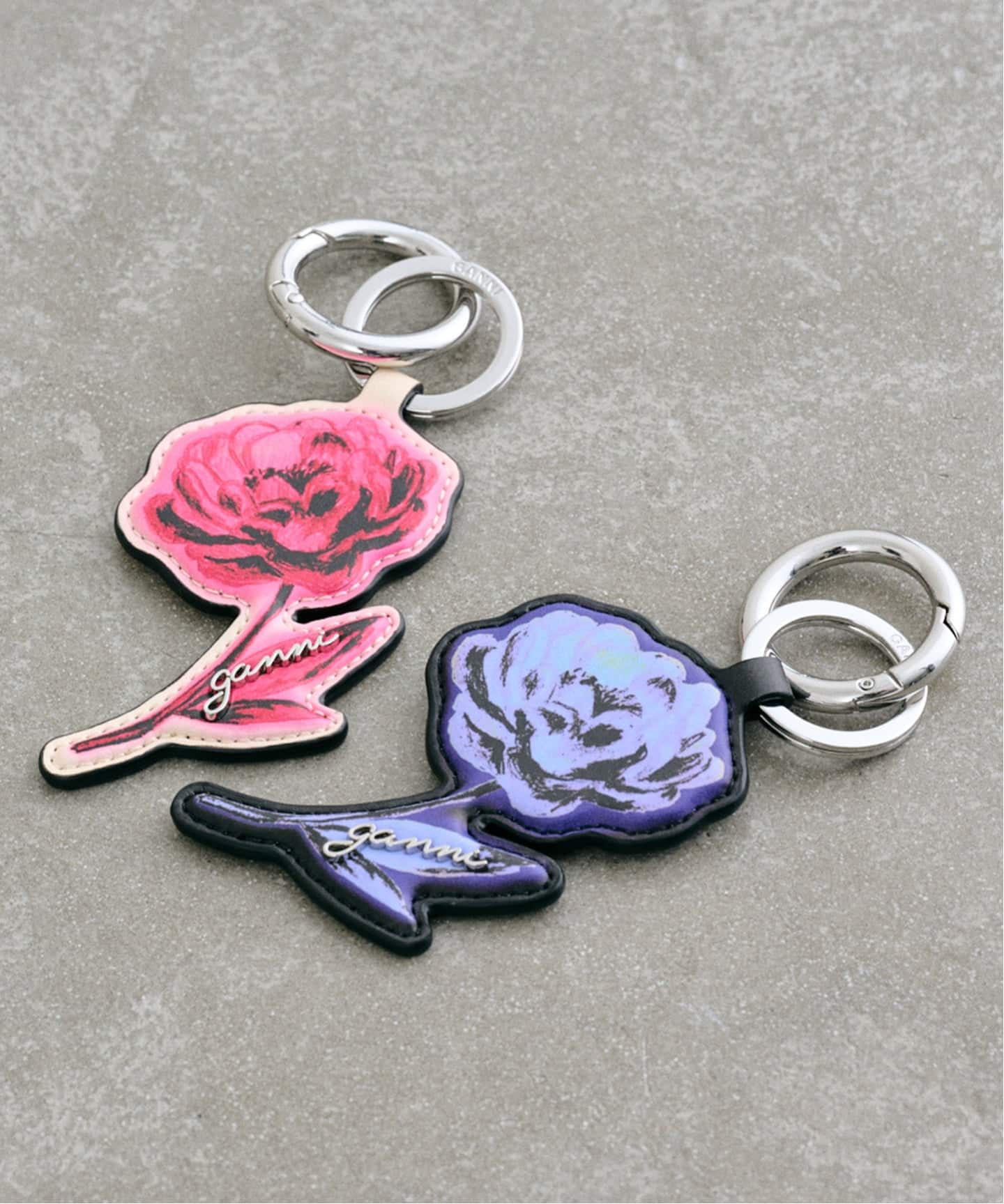 GANNI/ガニー Flower Keyring（キーケース／キーアクセサリー）｜UBY
