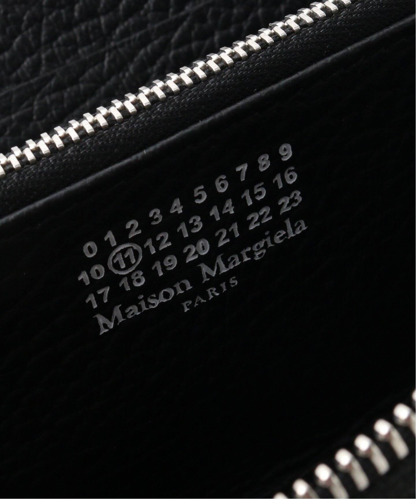 コインケース MAISON MARGIELA (メゾン マルジェラ) WALLET ZIP AROUND 