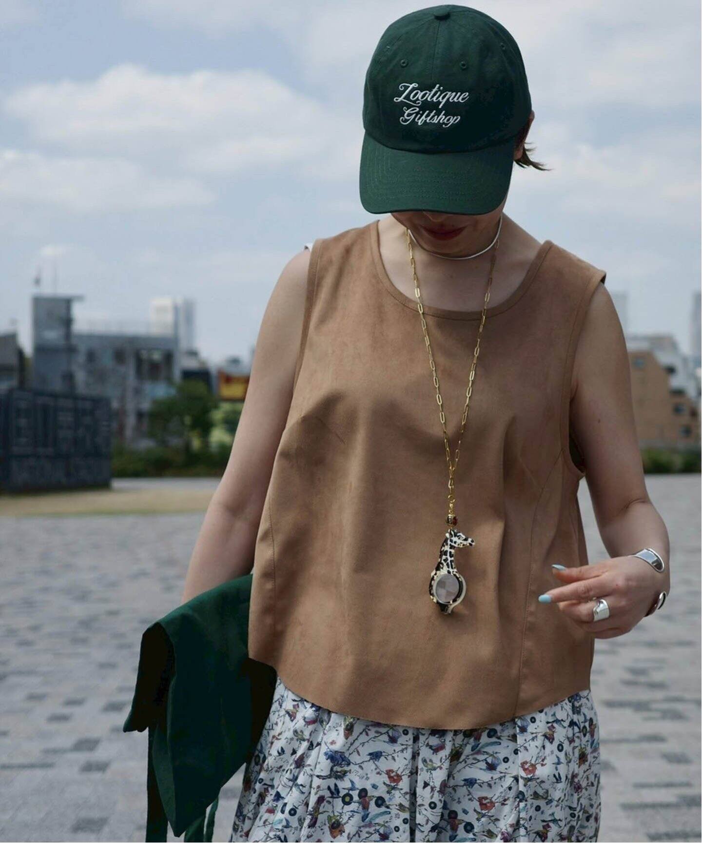 Flippan】MEDALLON GIRAFFE（ネックレス）｜journal standard luxe