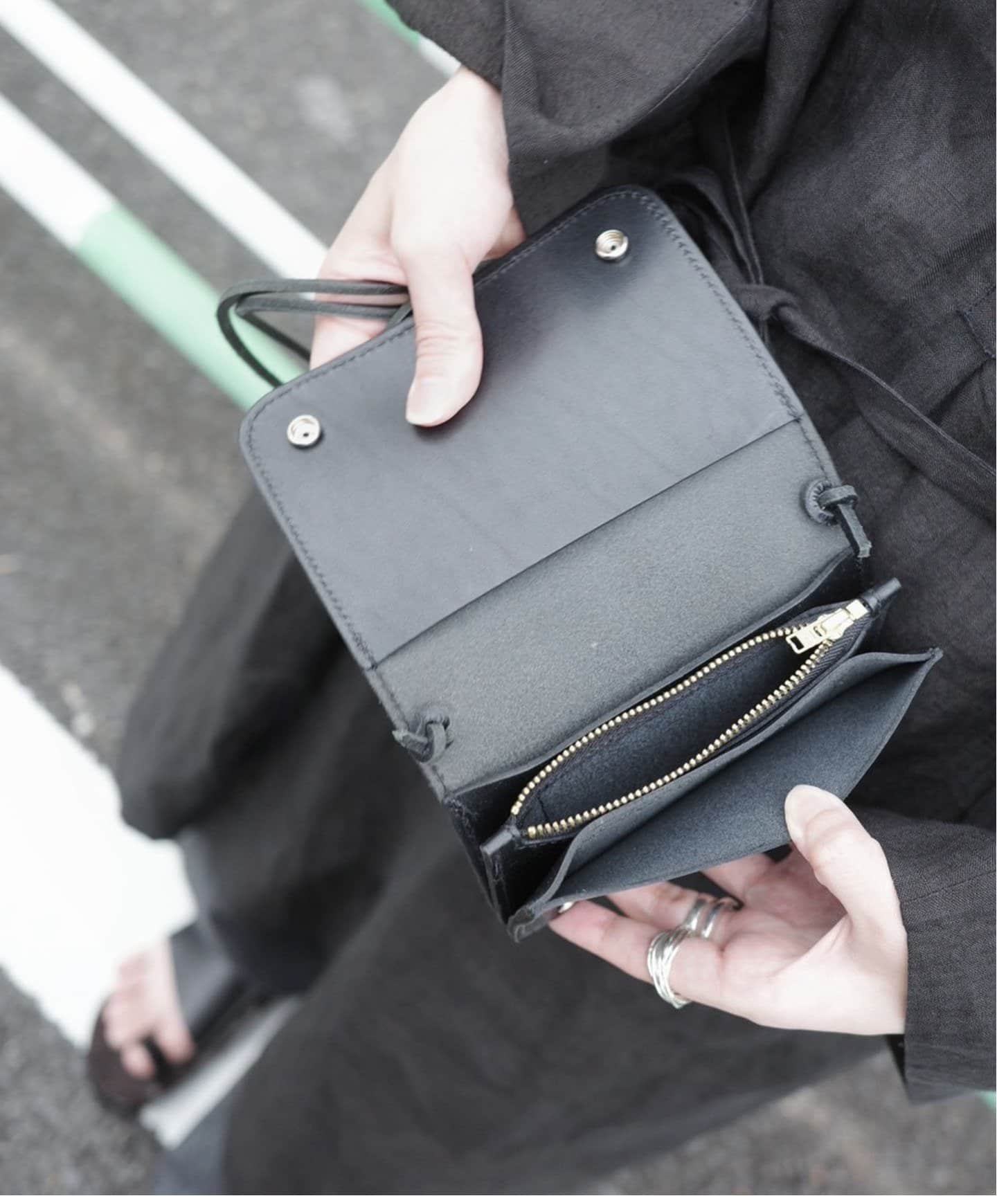 HTC】 SHOULDER WALLET WITH STAR（財布・コインケース