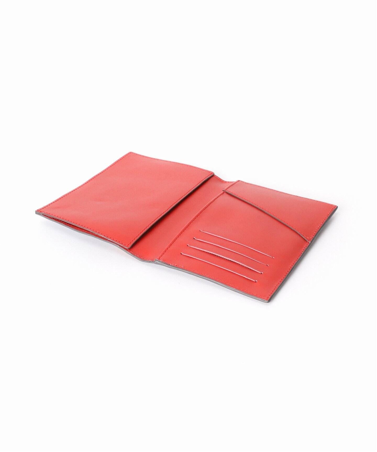 新品、タグ付き❗️BTN Passport Holder 追加 BTN Passport Holder（その他ファッション小物）｜Deuxieme