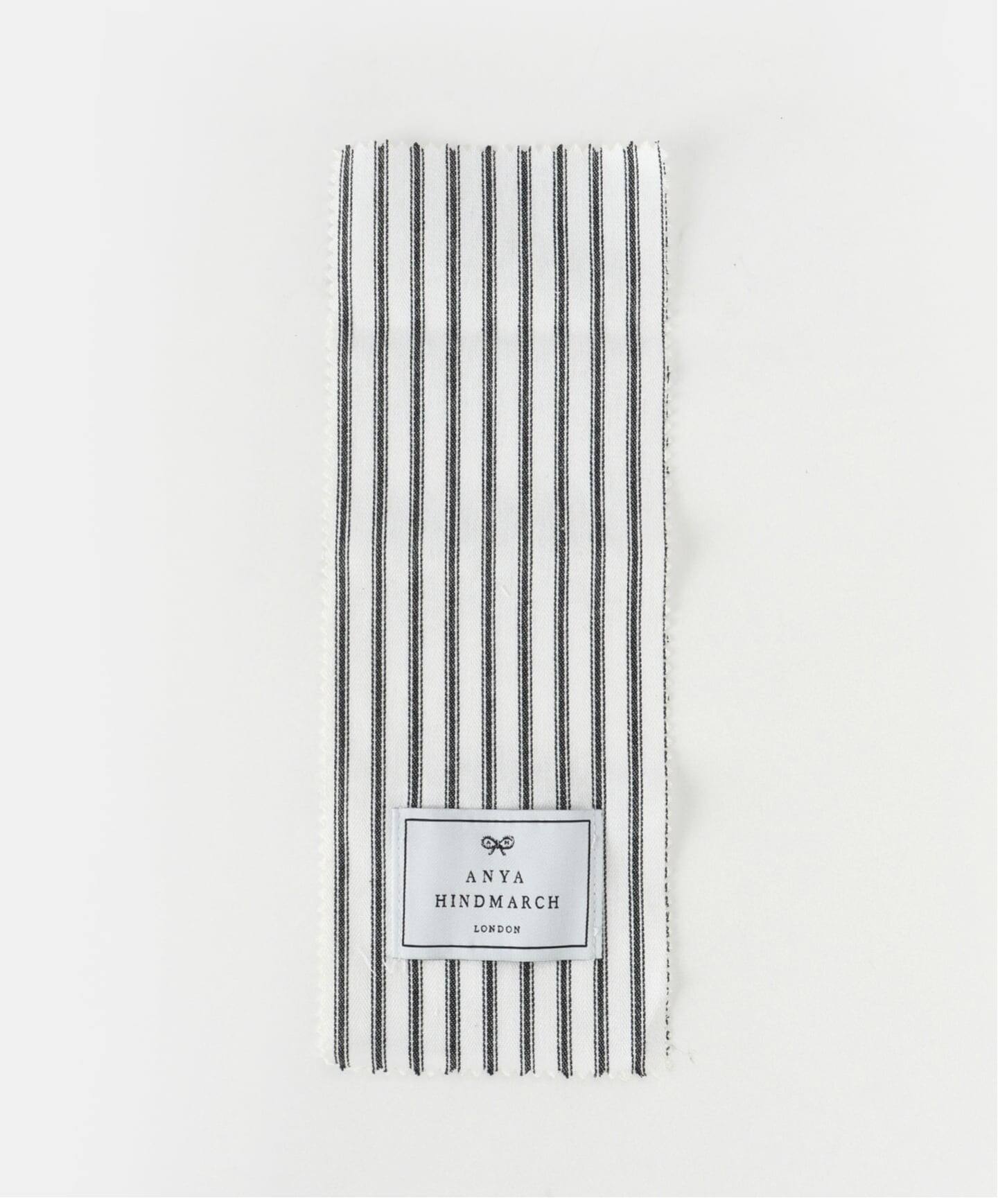 ANYA HINDMARCH/アニヤ ハインドマーチ】 MagSafe WINK カードケース