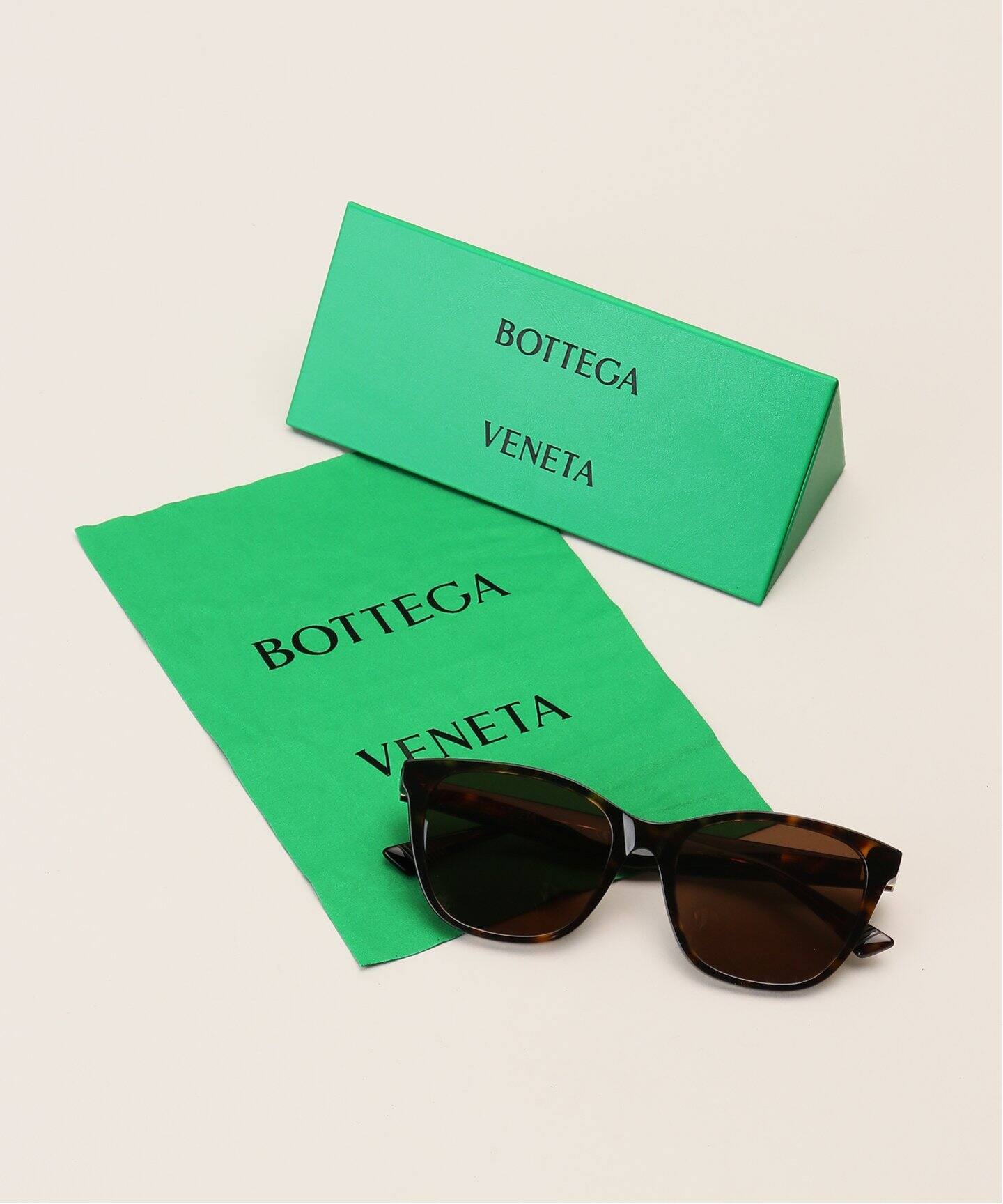 BOTTEGA VENETA/ボッテガ ヴェネタ】 BROWN SUNGLASS