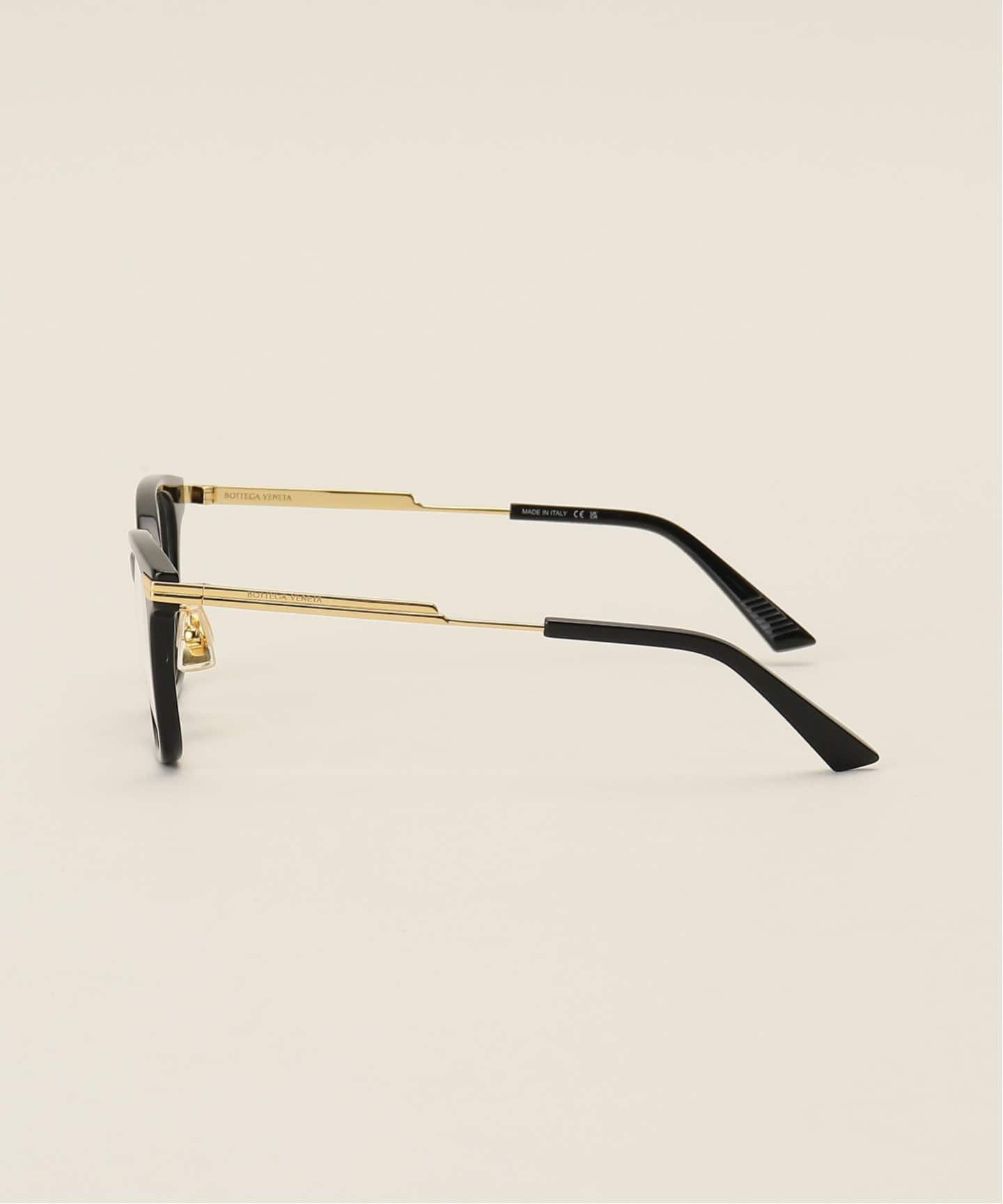BOTTEGA VENETA/ボッテガ ヴェネタ】 BLACK GOLD FRAME GLASS