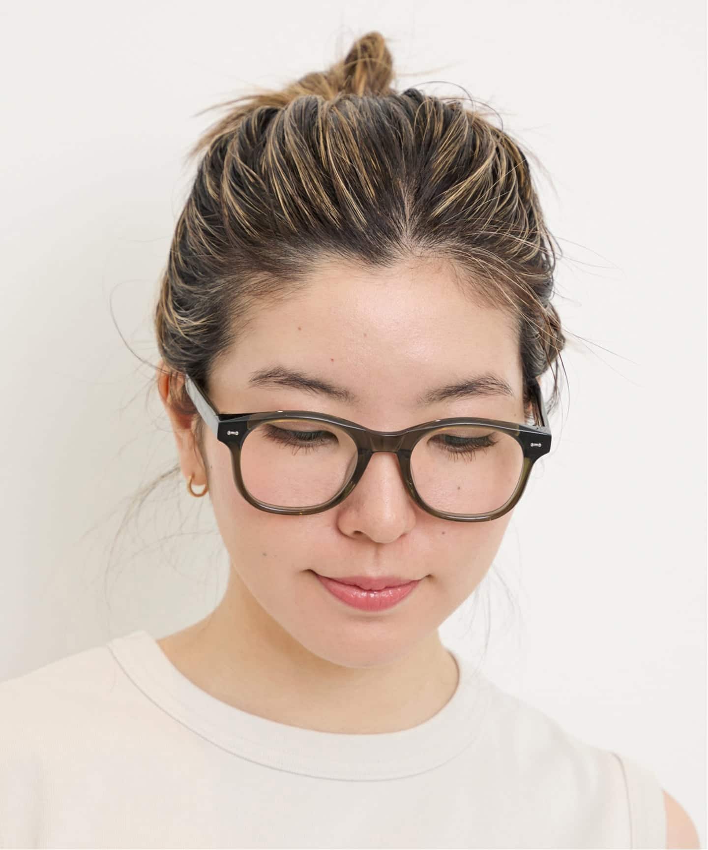 PETER AND MAY/ピーター アンド メイ】 KHAKI ROUND GLASSES（メガネ