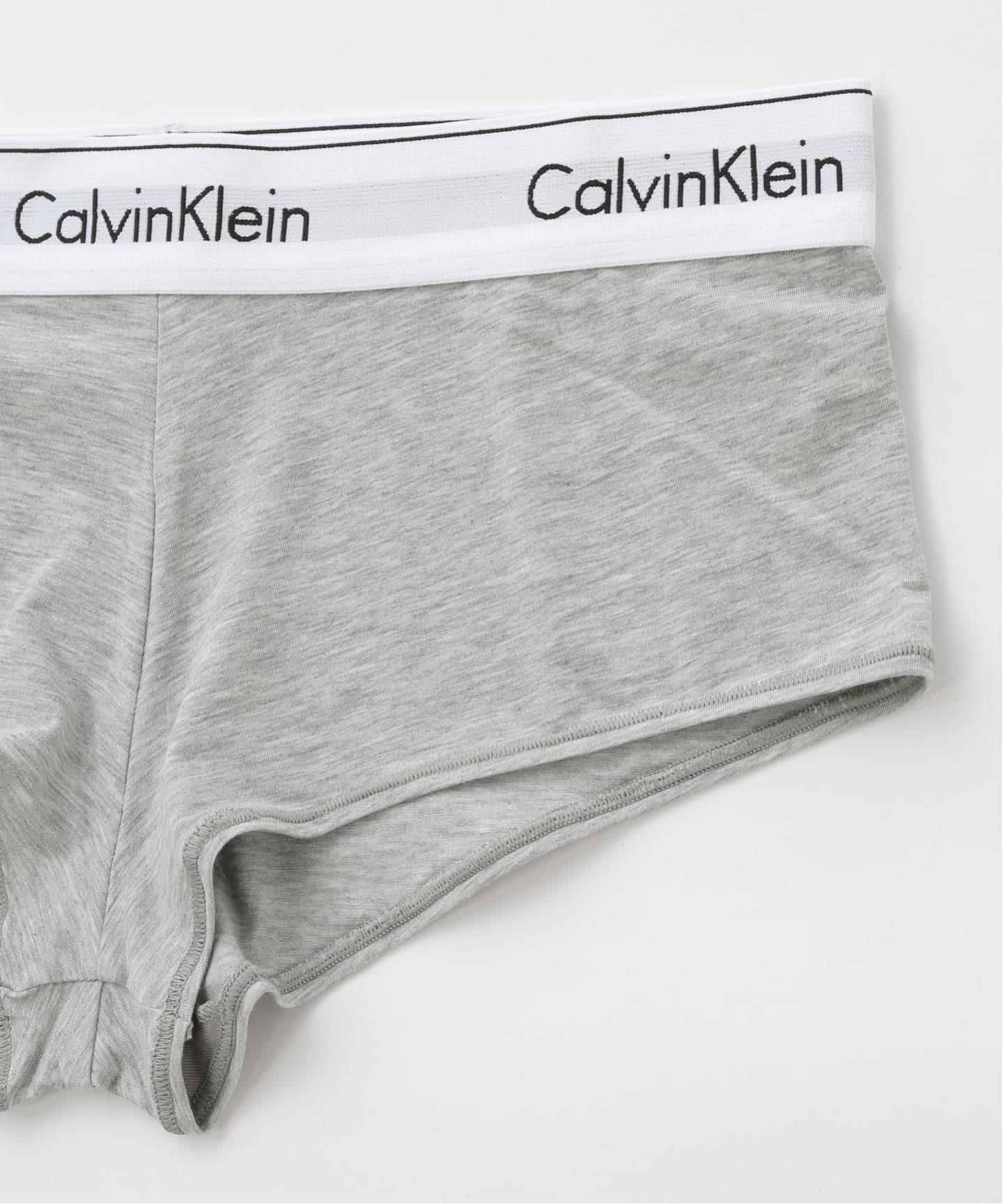 Calvin Klein　カルバンクライン　c-boy style　ジャケット Baby Boys White \u0026 Black CK Logo Pre-Walkers