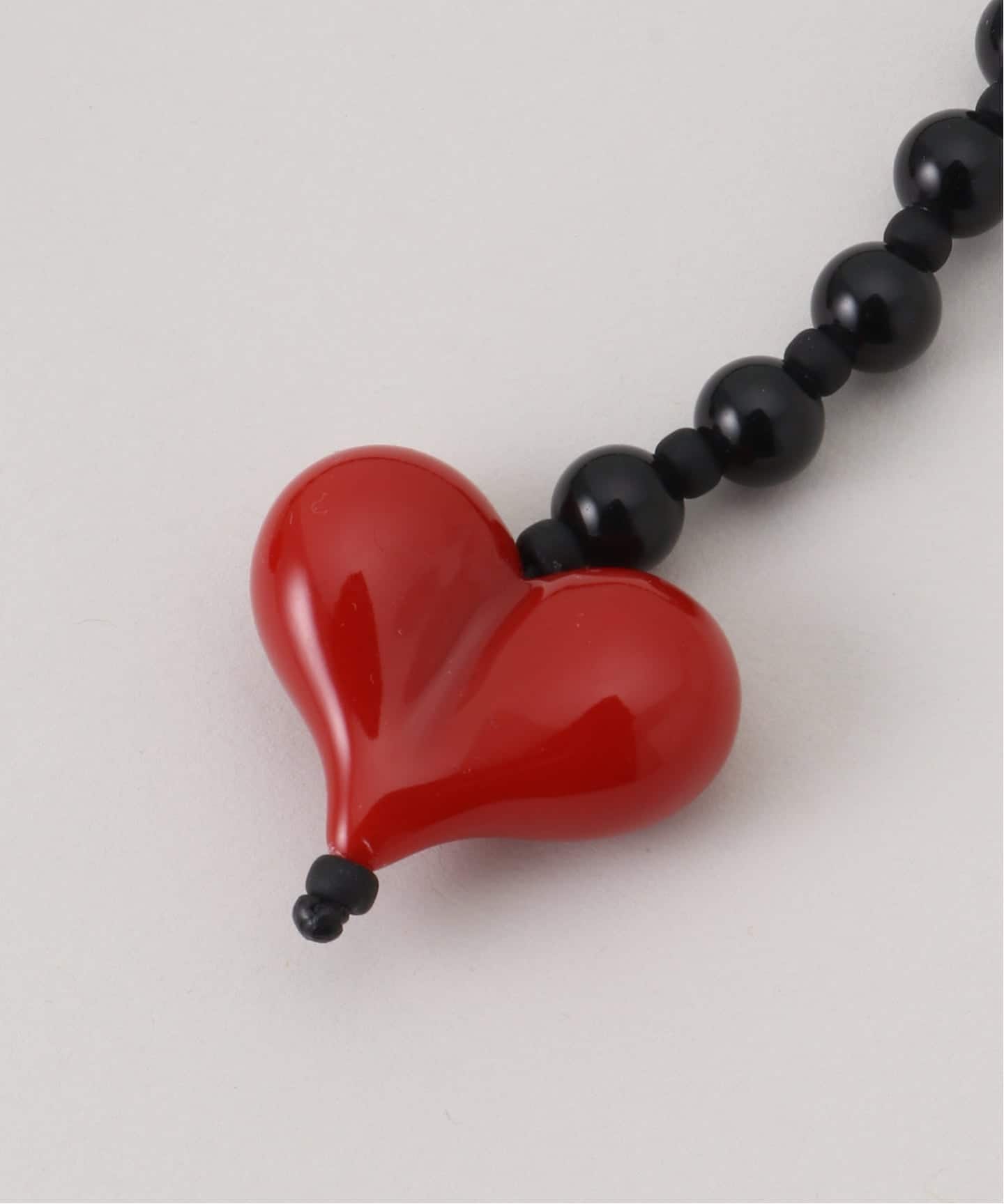 String Ting / ストリング ティング Cherry Drop Obsidian Charm