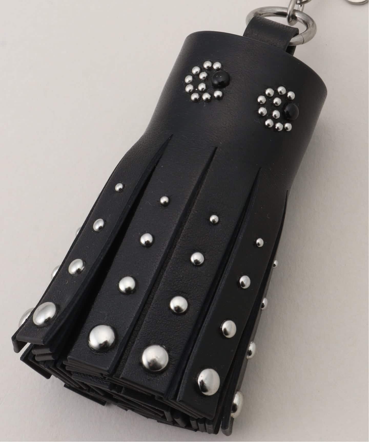 ANYA HINDMARCH/アニヤ ハインドマーチ Charm Tassel Studded Eyes