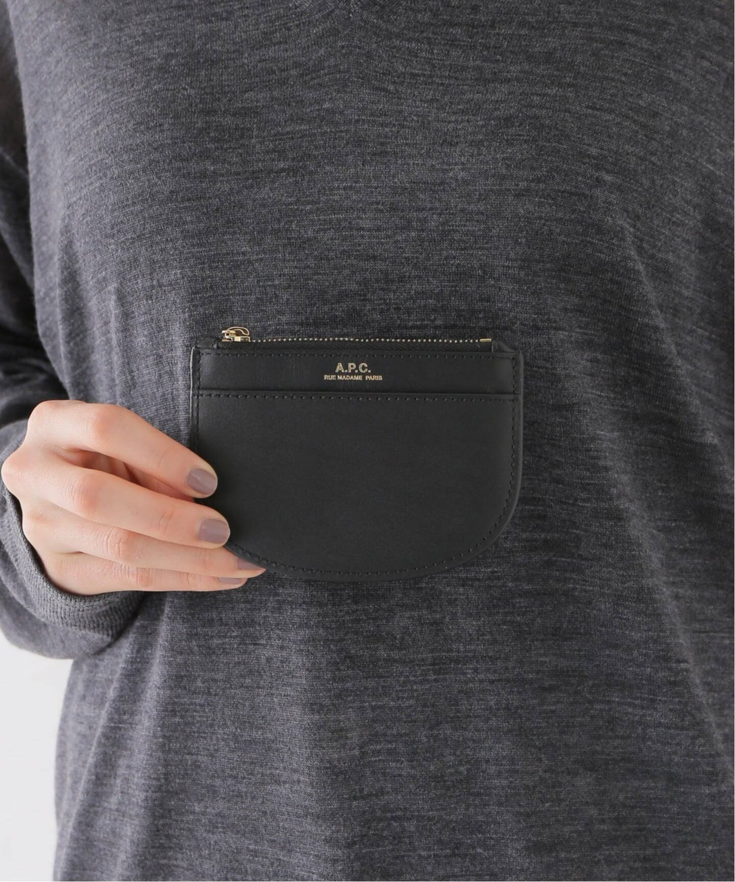 A.P.C./アーペーセー PORTE-MONNAIE DEMI-LUNE NEW-CUIR コインケース