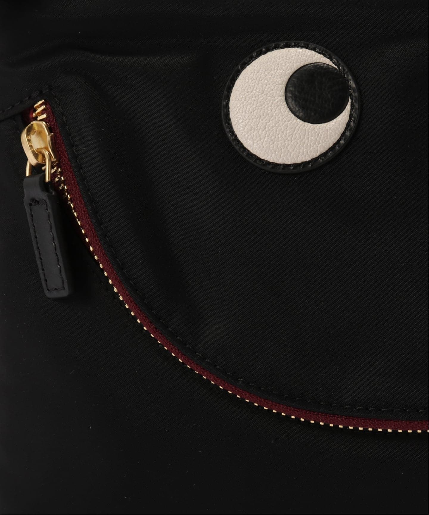 ANYA HINDMARCH/アニヤ ハインドマーチ Pouch Happy Eyes in Black