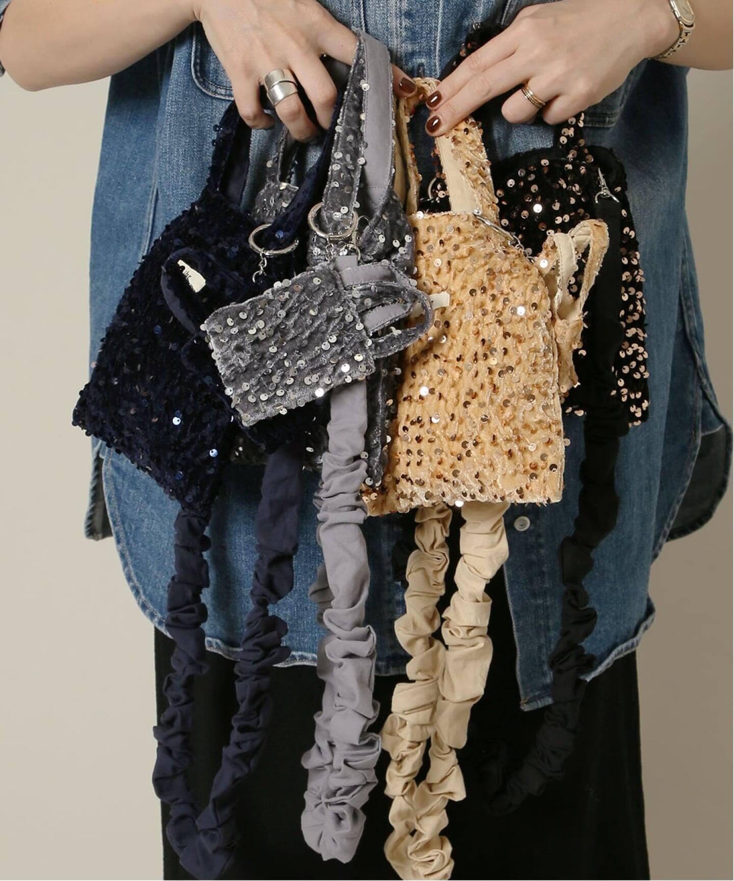 Uhr 別注 ベロアSpangle Mini ShoulderBag kids（キッズグッズ）｜IENA