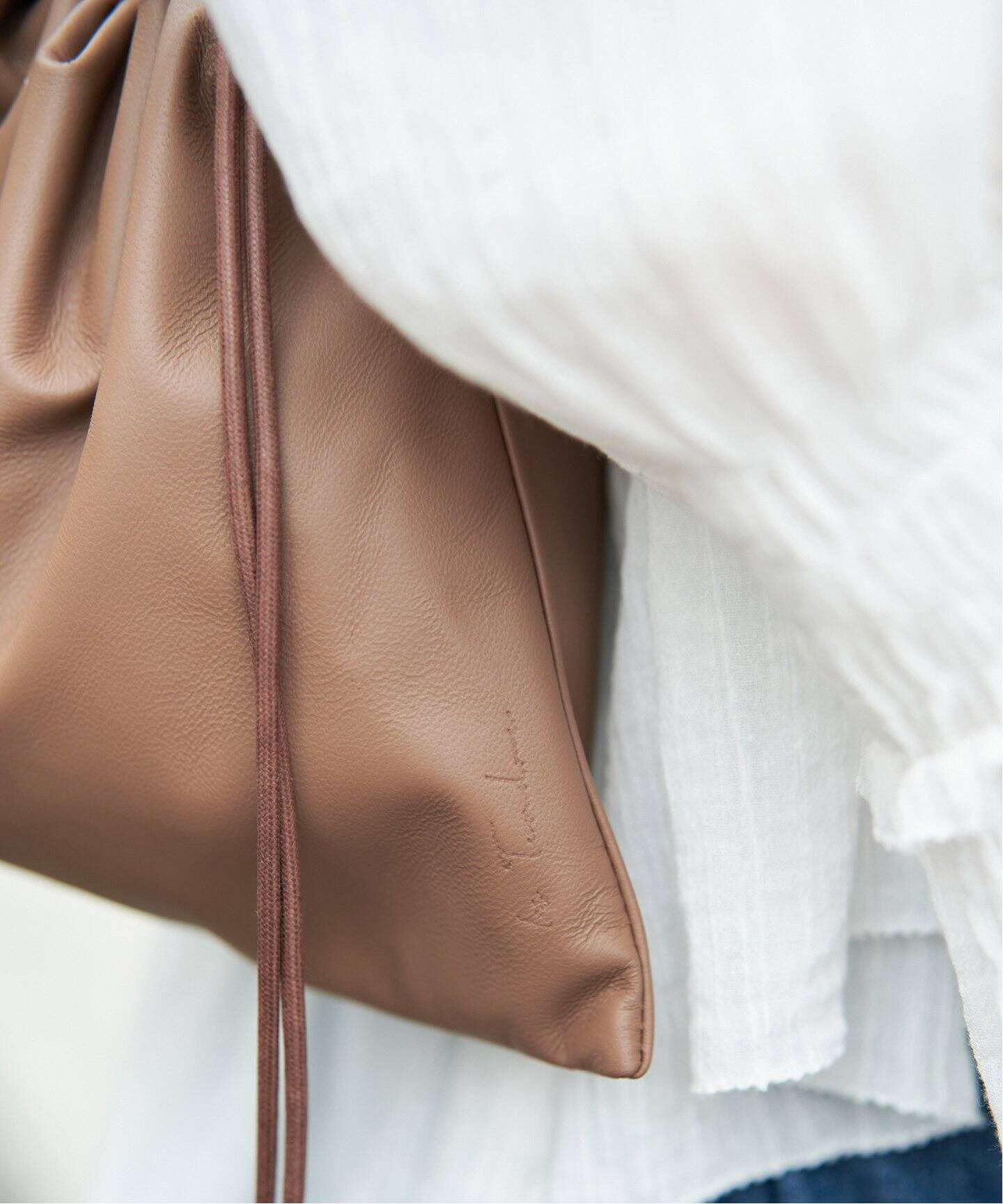 WEB限定追加》les Tendre leather clutch バッグ 4（ショルダー