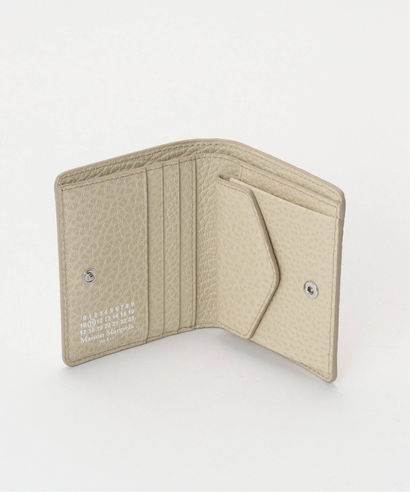 Maison Margiela 財布・コインケース ベージュ 2007423G0247 楽天市場】メゾン マルジェラ MAISON MARGIELA 小銭入れ