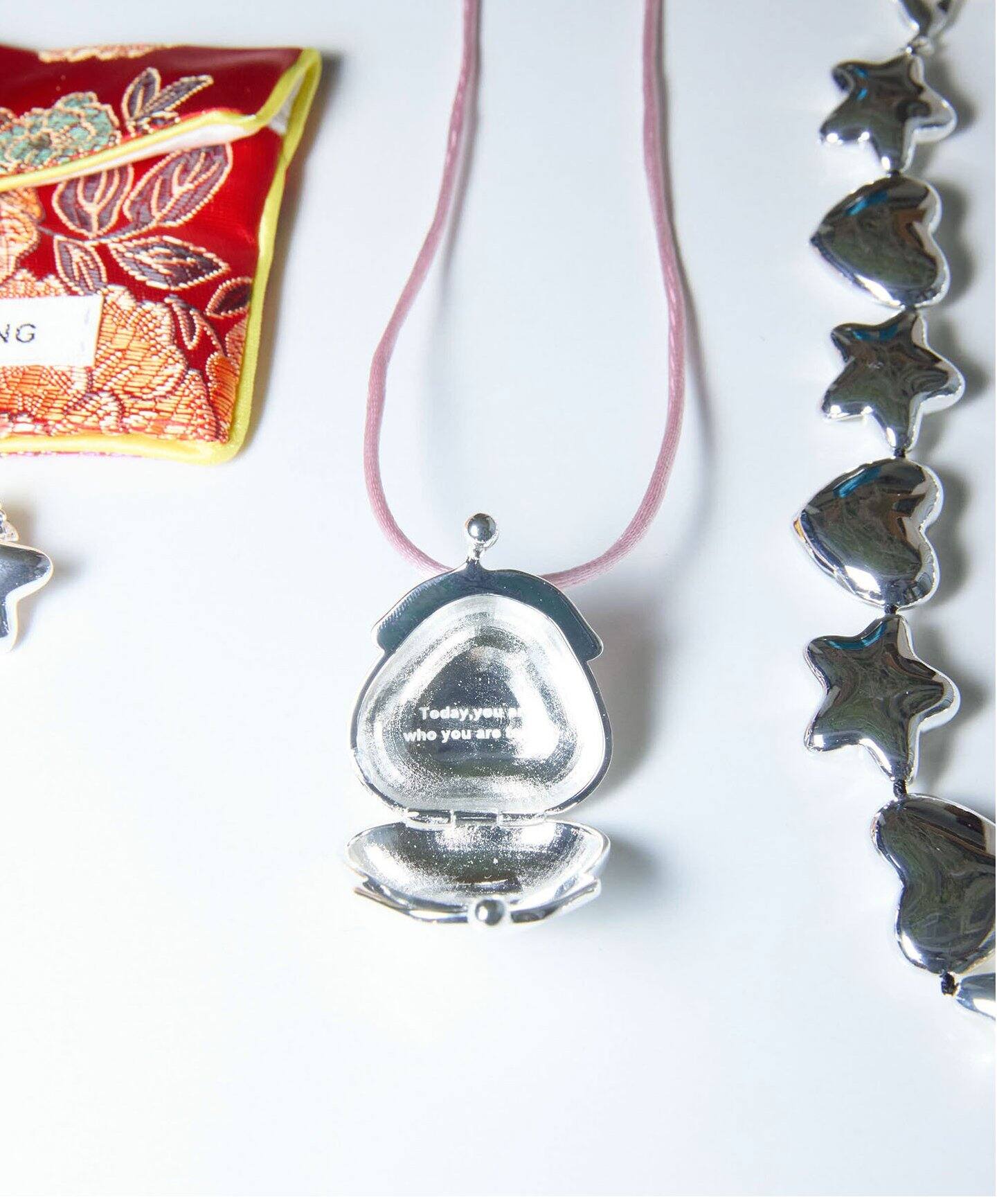 【SANDY LIANG】PURSE NECKLACE ウォレットネックレス Sandy Liang Purse Necklace - Silver | Garmentory