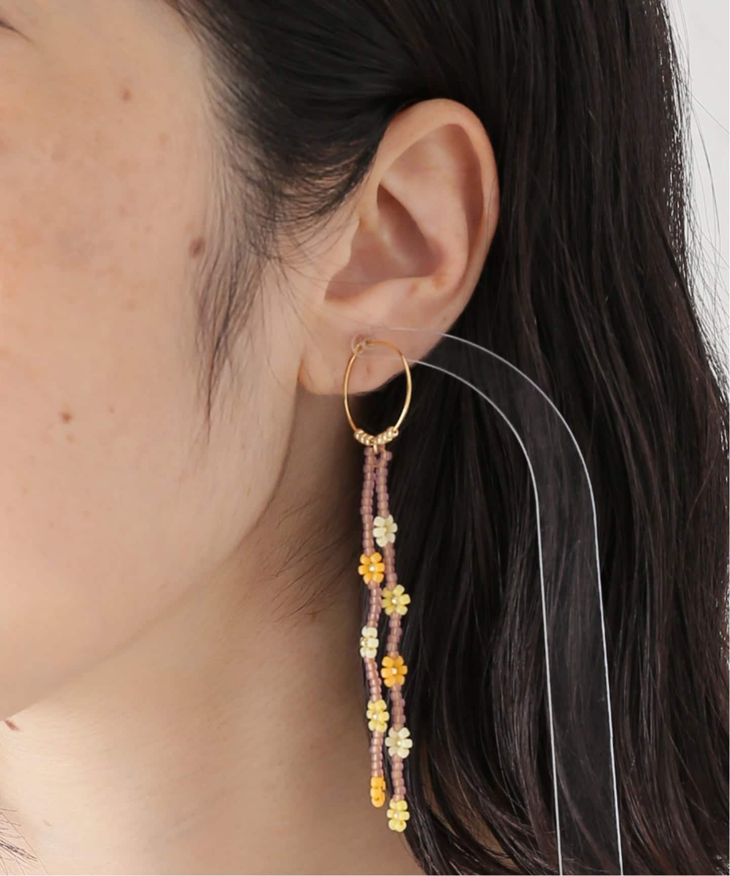 ANNI LU PETALS HOOP EARRINGS ORCHID SMOK：ピアス（ピアス（両耳用