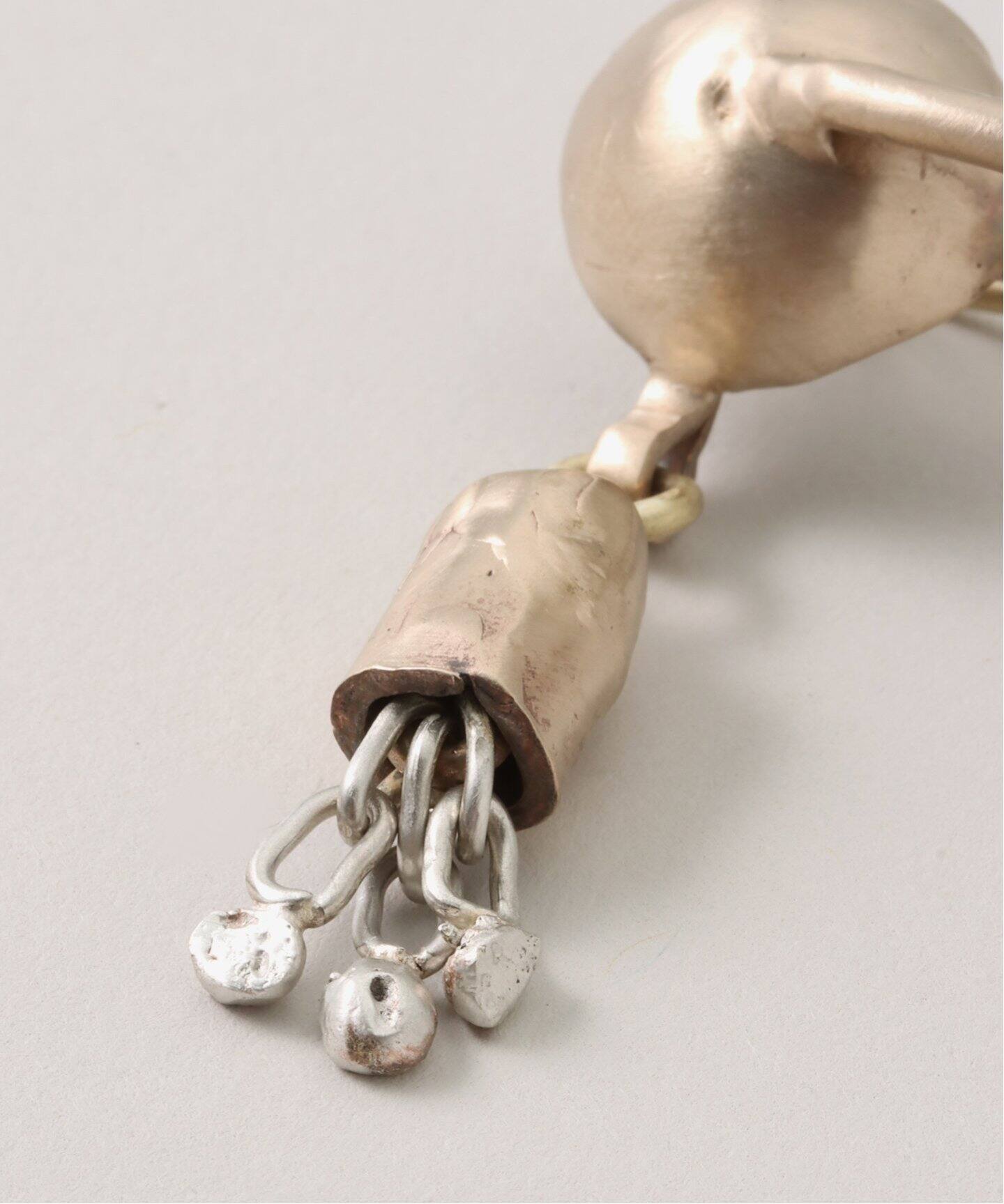 Zoe Mohm Tassel ブローチ (brass)（その他アクセサリー）｜CITYSHOP