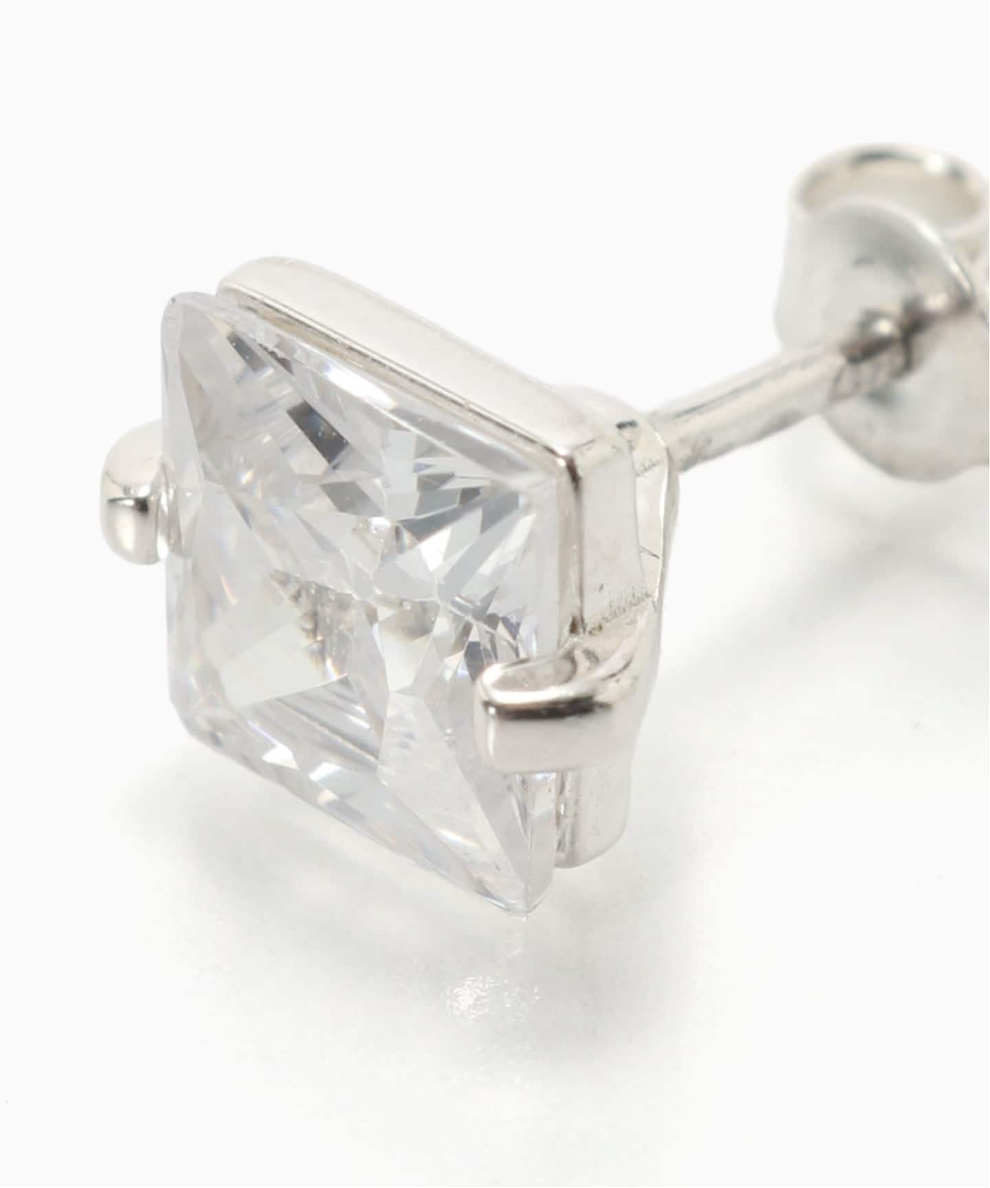 HATTON LABS SQUARE EARRINGS M（ピアス（両耳用））｜BOICE FROM