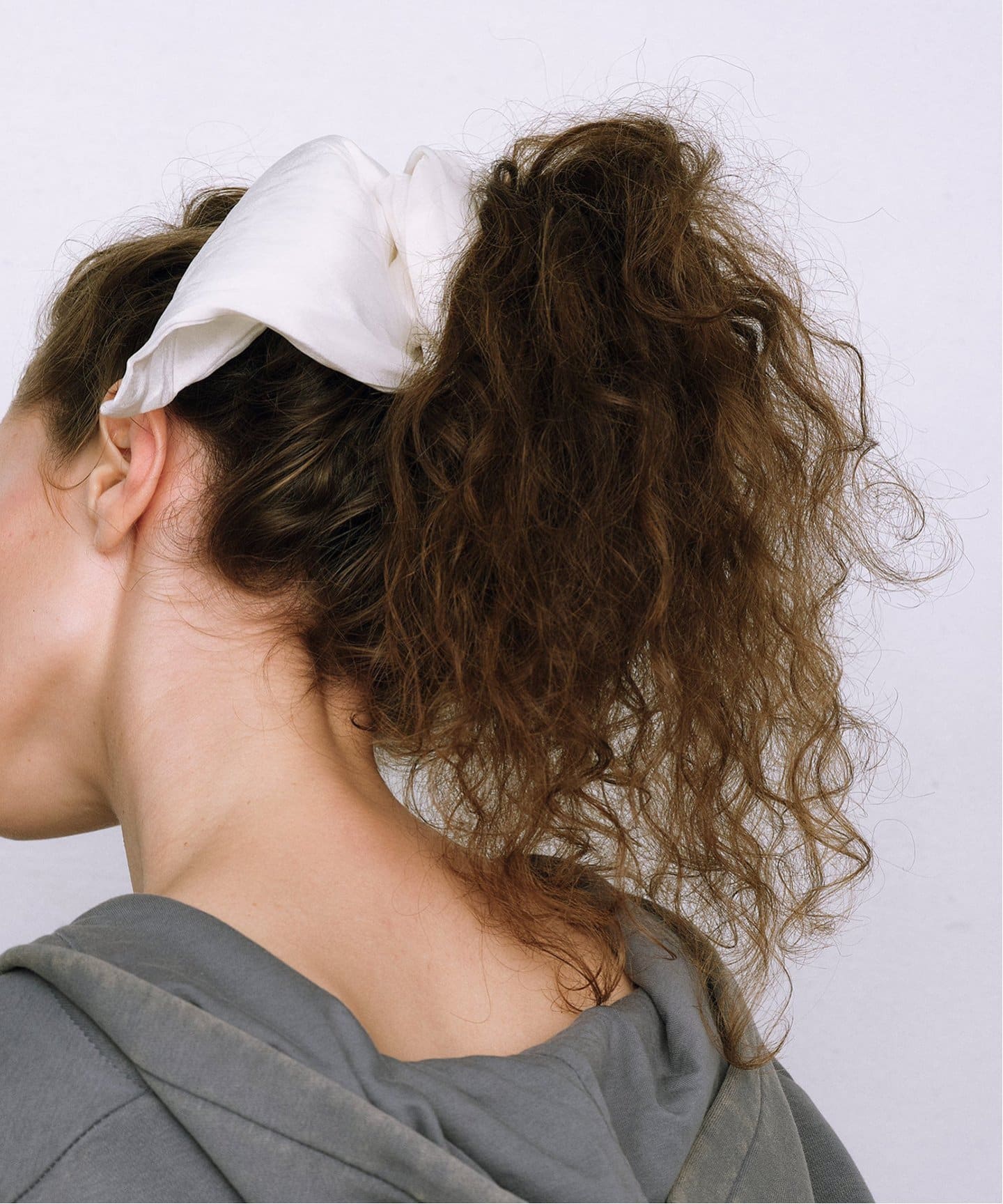 ヘアアクセサリー heyep / Velor Square Large Scrunchie HEYEP Silk Square Large Scrunchie（ヘアアクセサリー）｜BOICE