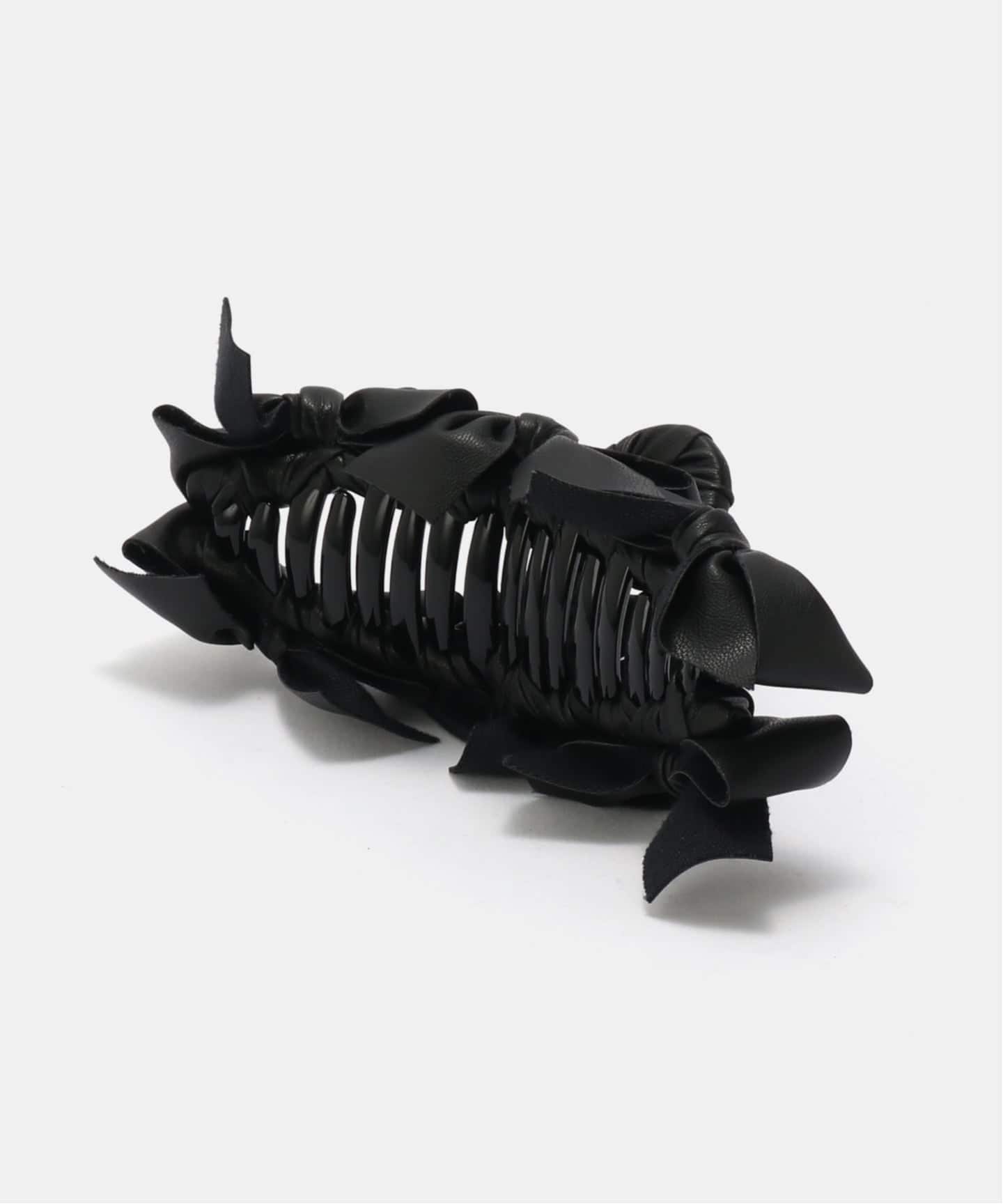 TRESSE Leather Ruban Clip in Black（ヘアアクセサリー）｜BOICE FROM