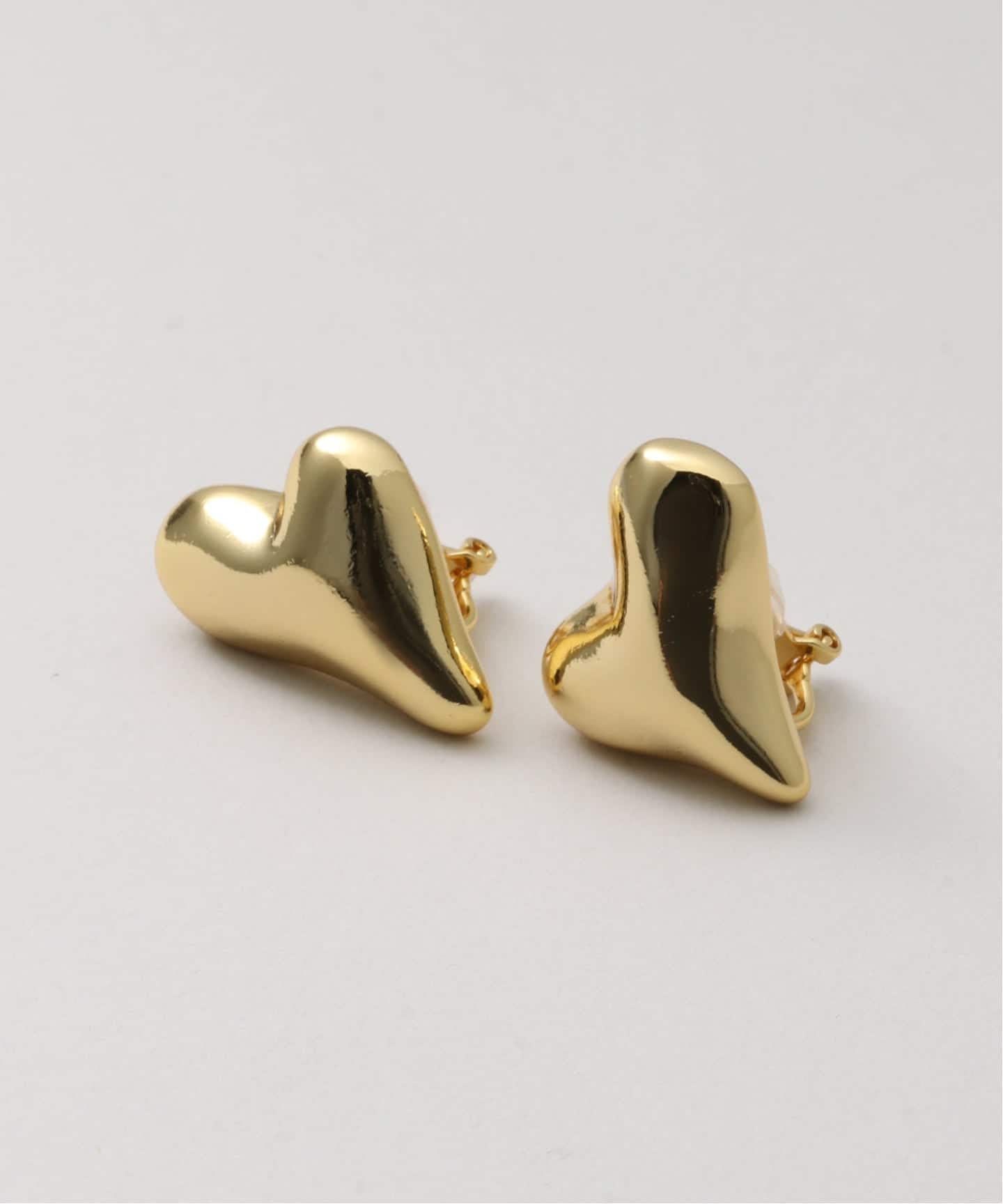 Soierie/ソワリー Distort heart earring（イヤリング）｜Spick and