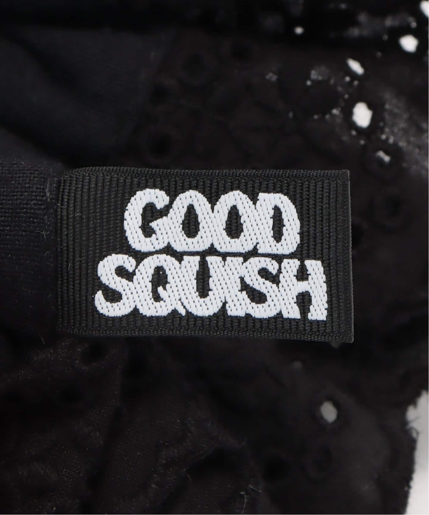 GOOD  SQUISH  ビッグシュシュ　BLUMBERG ブラック GOOD SQUISH ビッグシュシュ BLUMBERG ブラック - メルカリ