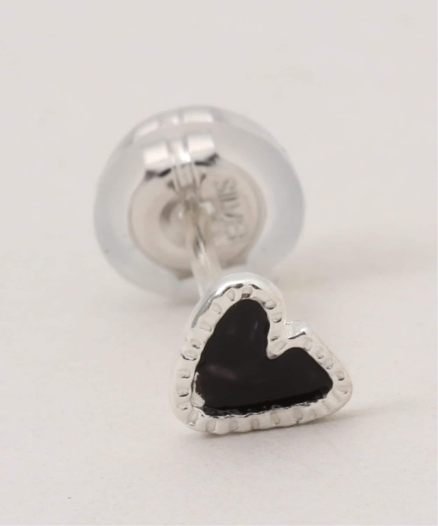 新品未使用　PREEK TINY HEART EARRINGS ピアス by Preek＞タイニー ハート ピアス｜ビューティー＆ユース