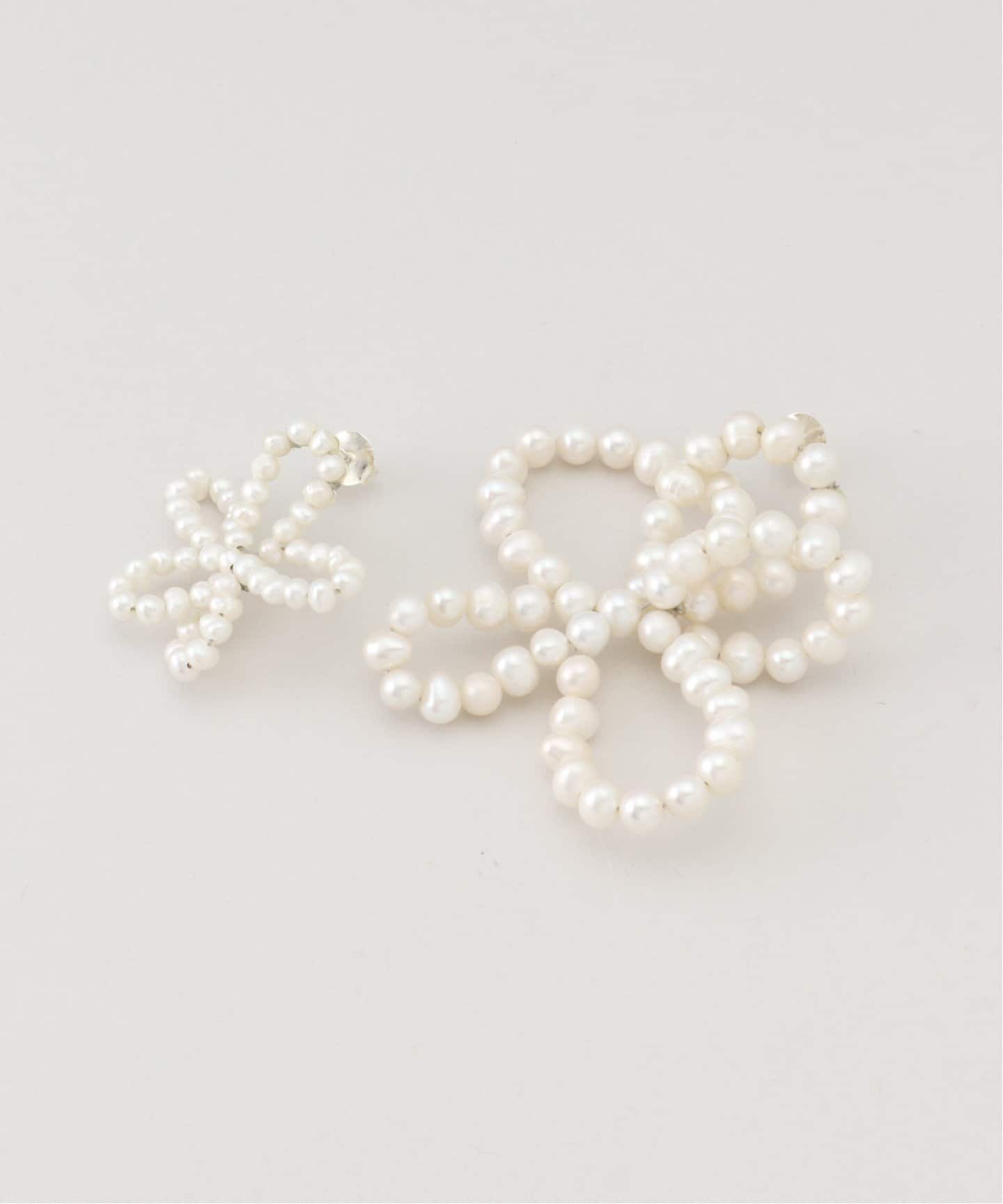 パールとクリスタルの両耳用ピアス シルバー]パールピアス