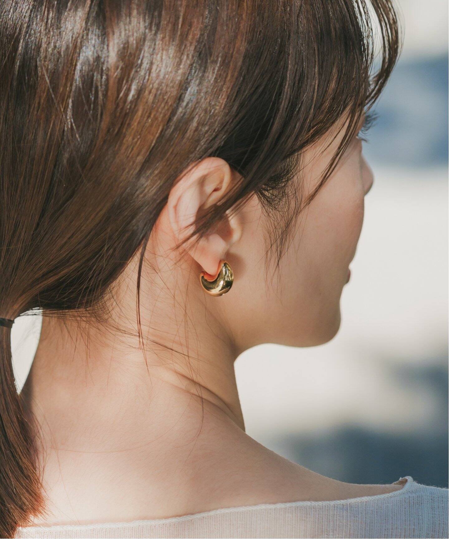 MARIA BLACK/マリアブラック Tryvann Pillowピアス(ゴールド・両耳  