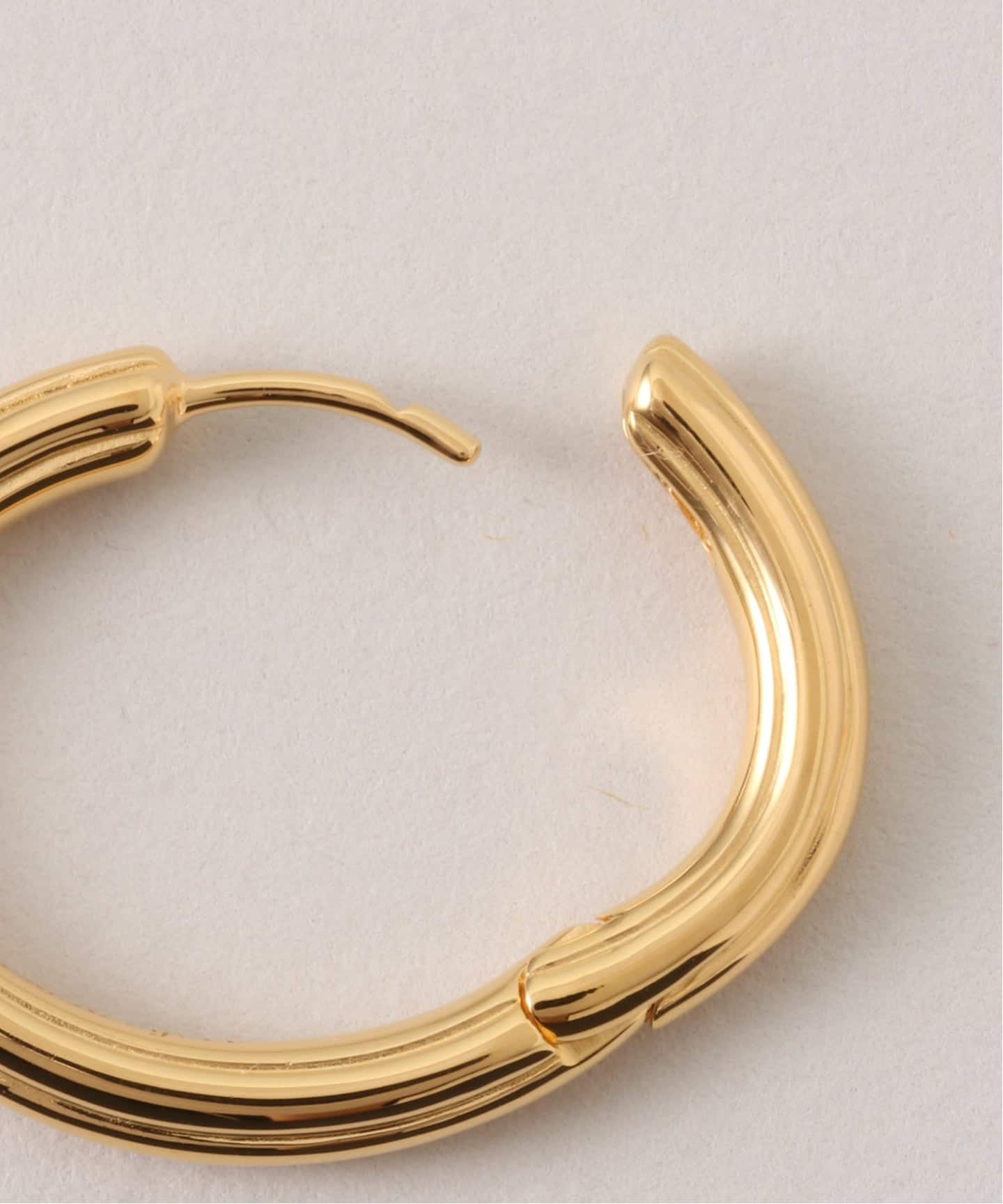 hirotaka ヒロタカ ゴールド カーブ型 片耳用ピアス HIROTAKA/ヒロタカ】Sand Dune Oval Hoop Earring M：ピアス
