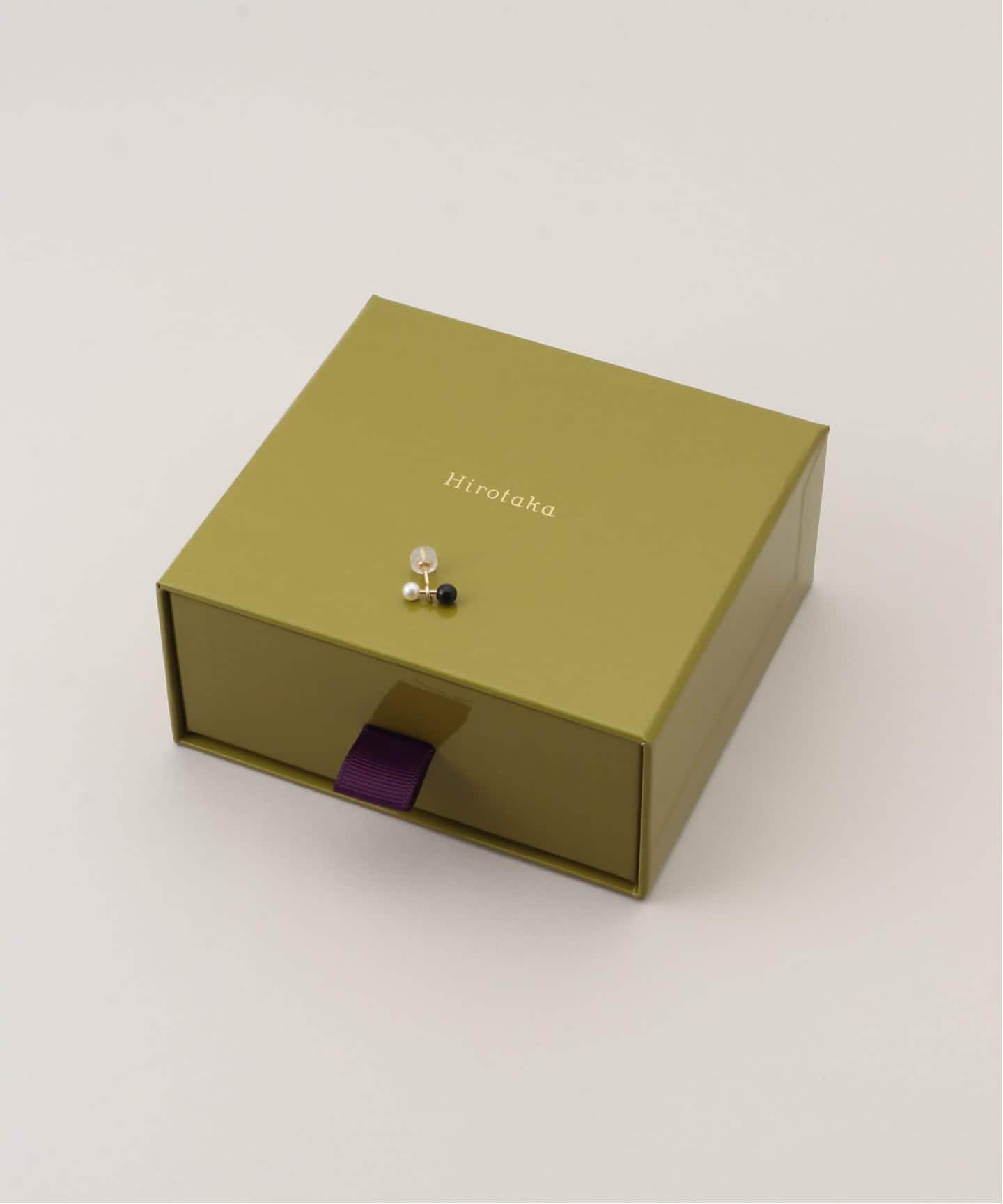 HIROTAKA/ヒロタカ】 HONEY ANT Akoya Pearl Onyx Ear：ピアス（片耳用