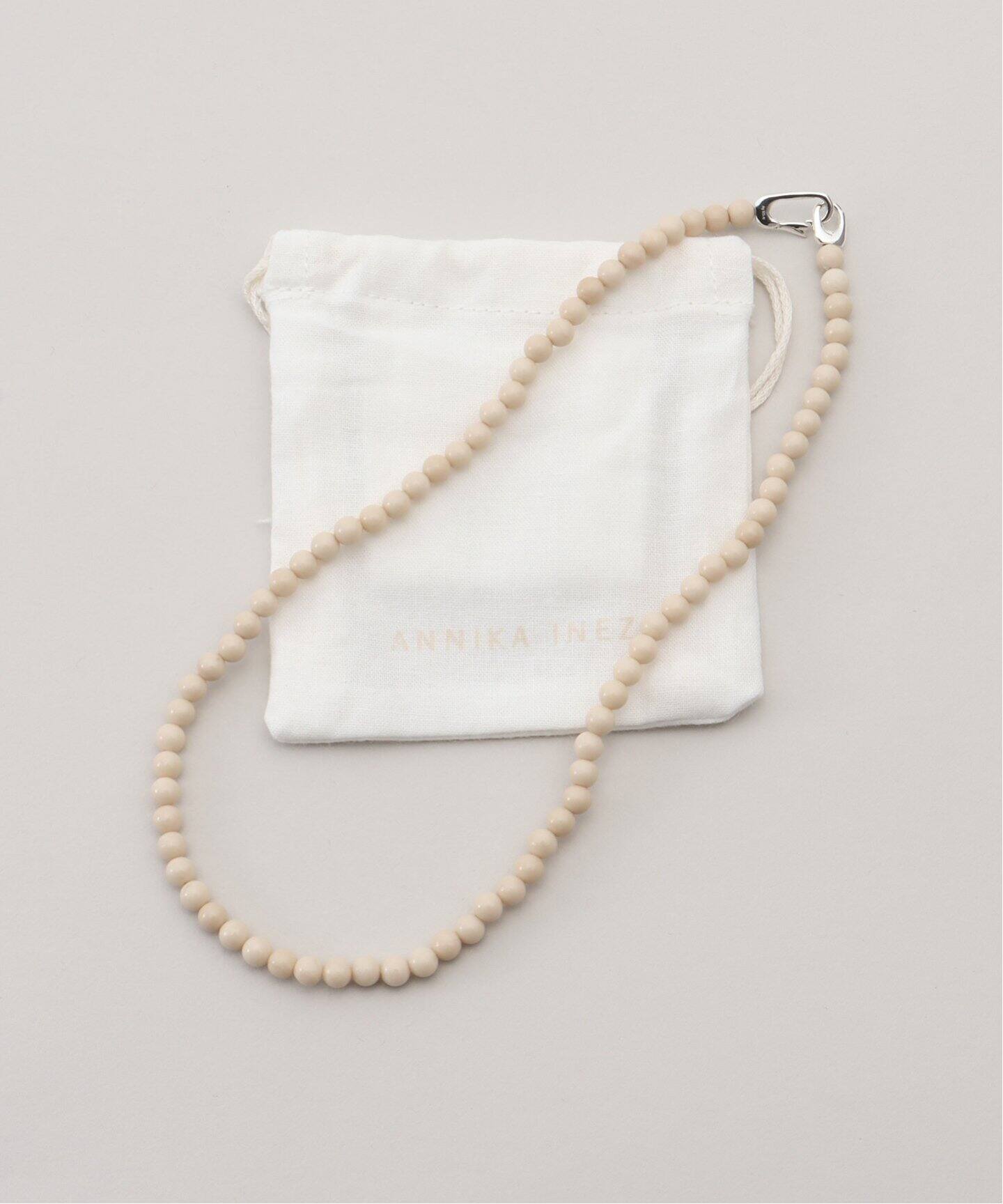 【新品】アニカannika アッシュぺーフランス購入 ホワイトビーズネックレス 北欧系ナチュラル 新品】アニカannika アッシュぺーフランス購入 ホワイトビーズ