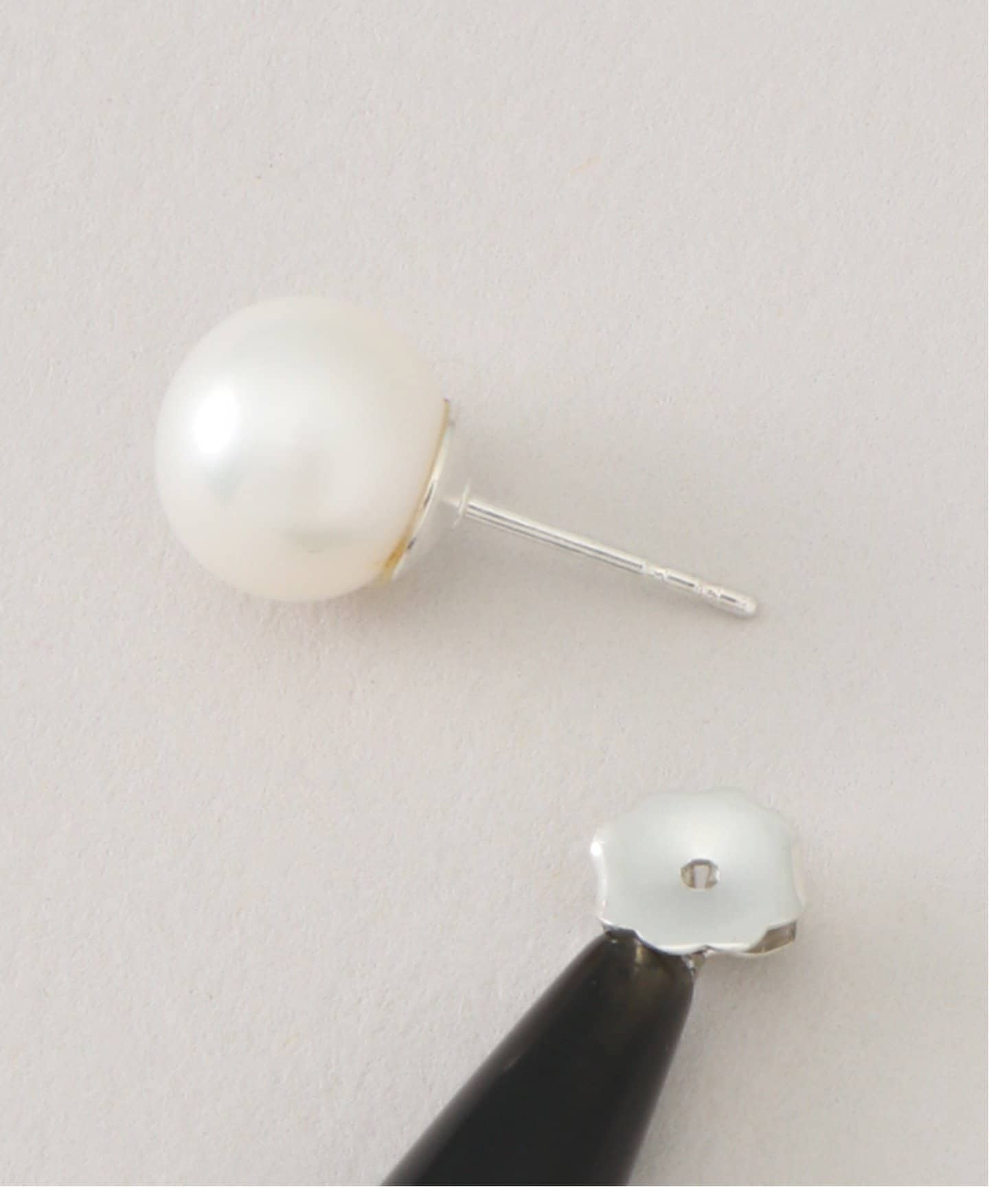 SOPHIE BUHAI/ソフィーブハイ】 Small Angelyne Earrings On