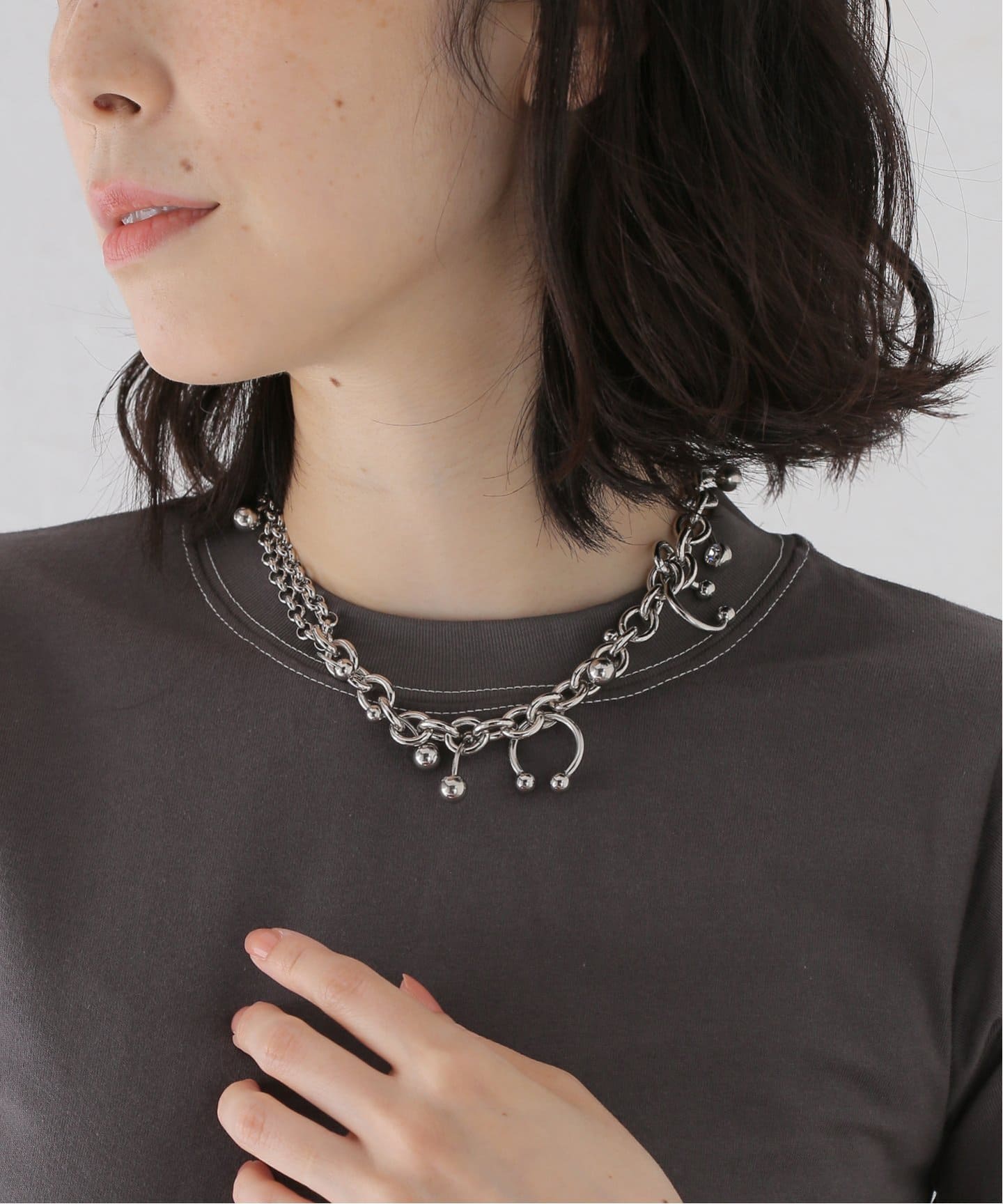 JUSTINE CLENQUET/ジャスティーヌ クランケ】 HOLLY NECKLACE