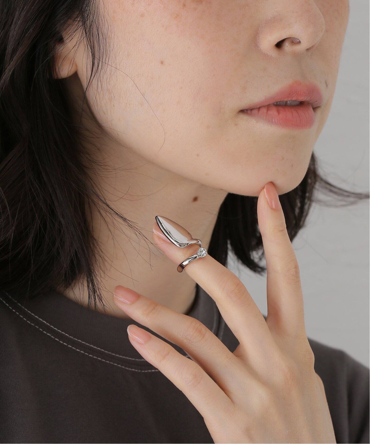 【関税込み】Justine Clenquet シルバー Luce ネイルリング 関税込み】Justine Clenquet シルバー Luce ネイルリング