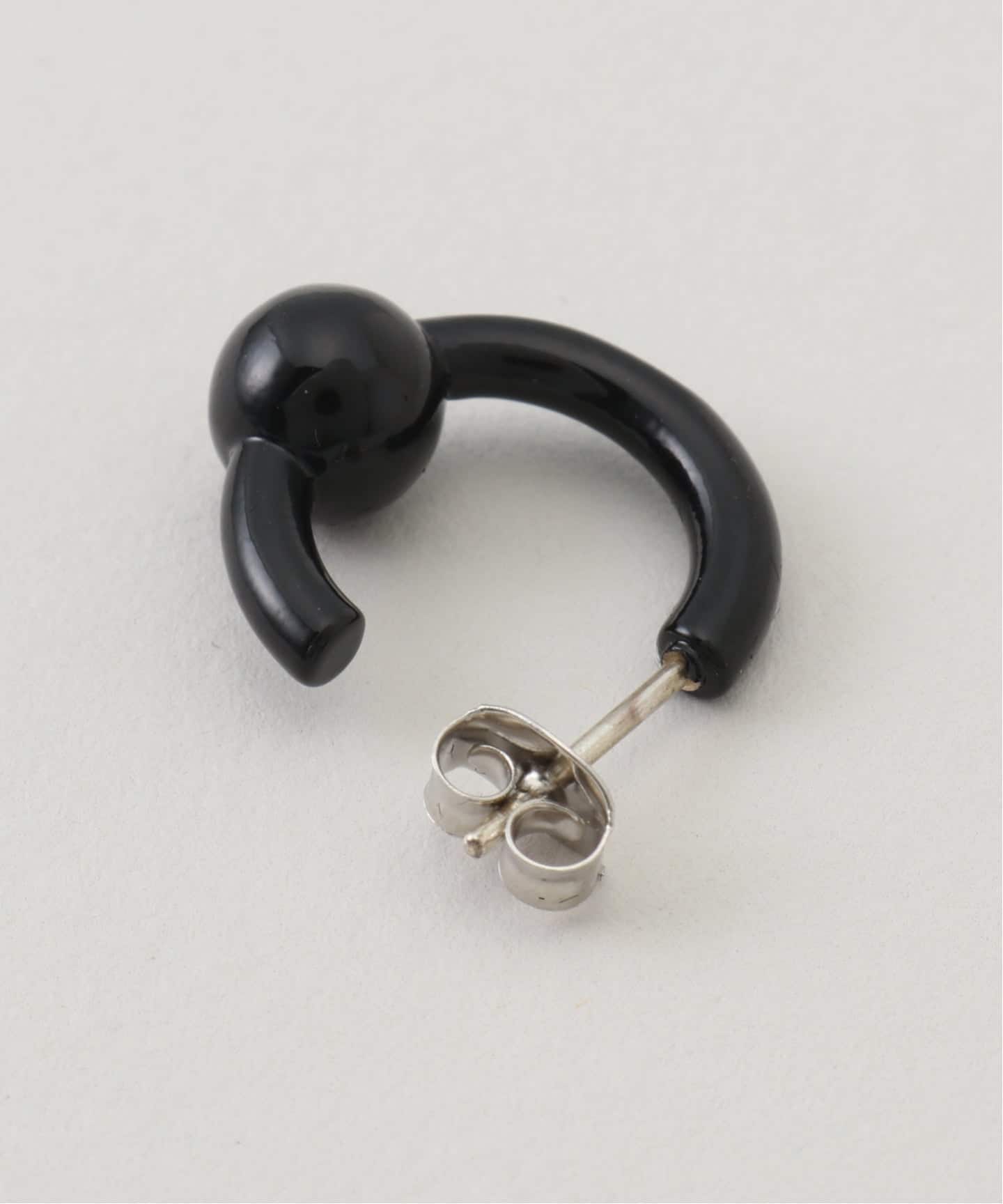 JUSTINE CLENQUET】 SAM LACQUERED EARRINGS：ピアス（両耳