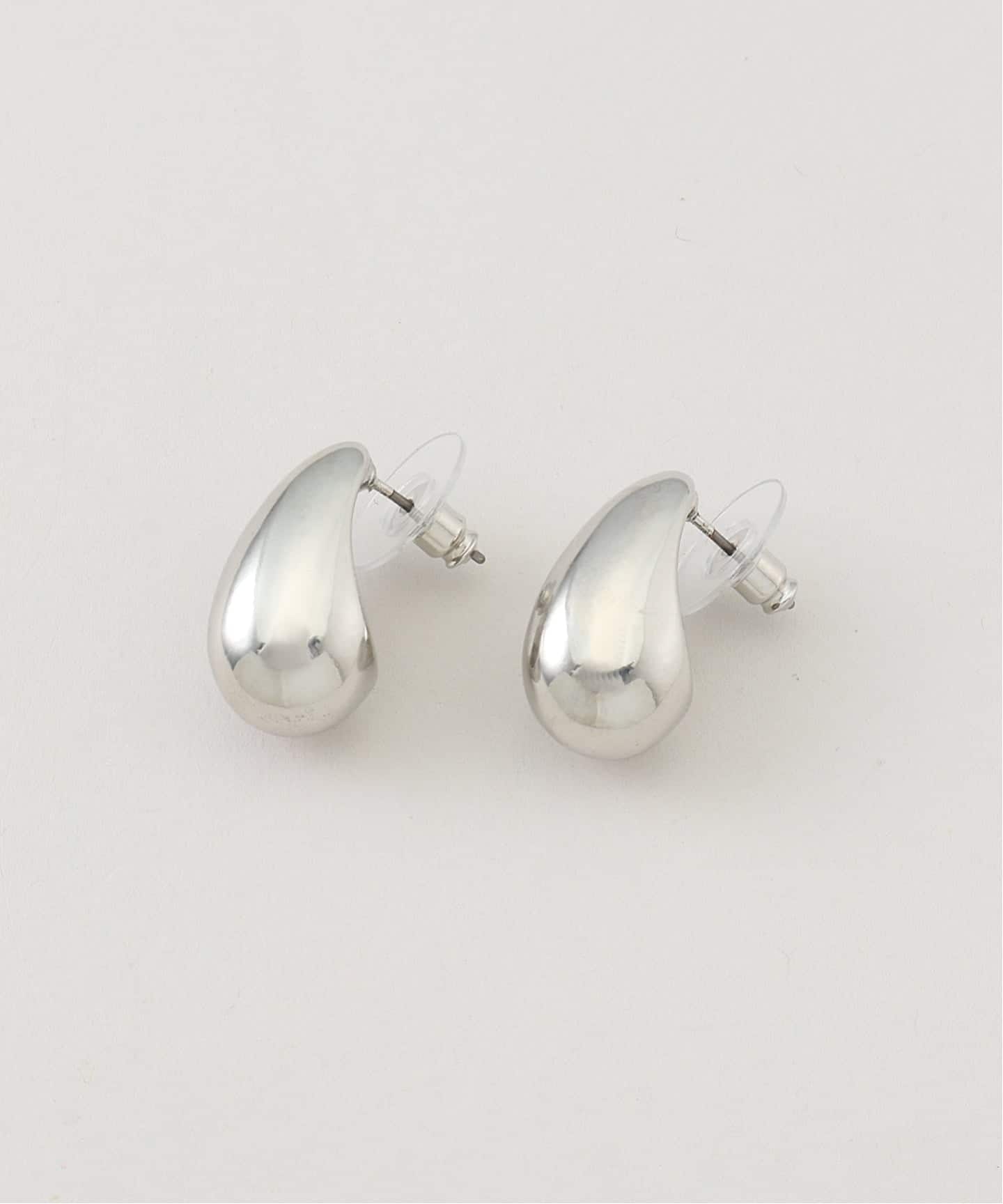 Kenneth Jay Lane/ケネス ジェイ レーン】 tapered hoop ピアス