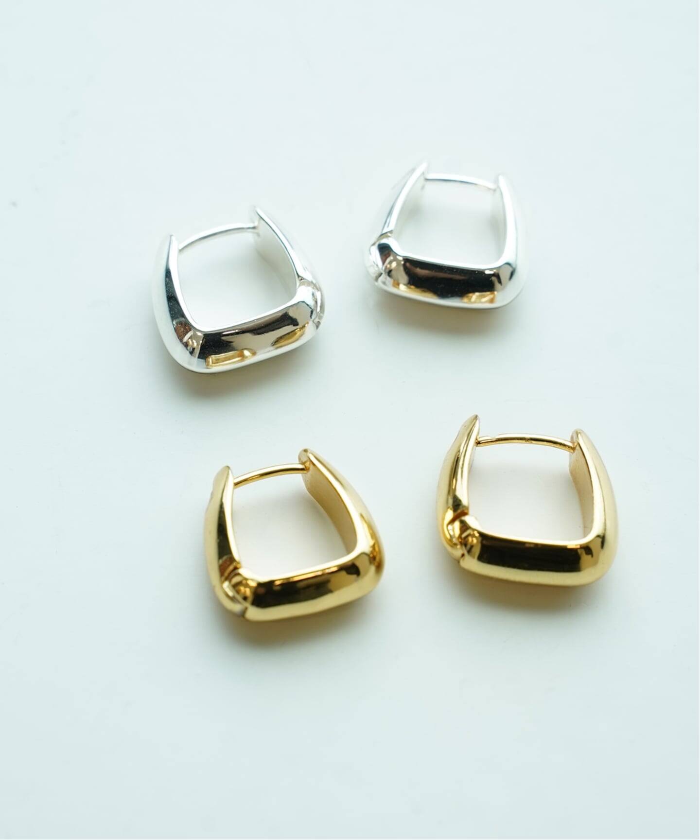 CELERI/セルリ】HOOP PIERCE GOLD（ピアス（両耳用））｜Deuxieme
