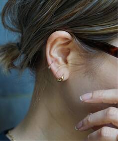 LIZZIE MANDLER/リジーマンドラー】CRESCENT HOOP 8.5（ピアス（片耳用 